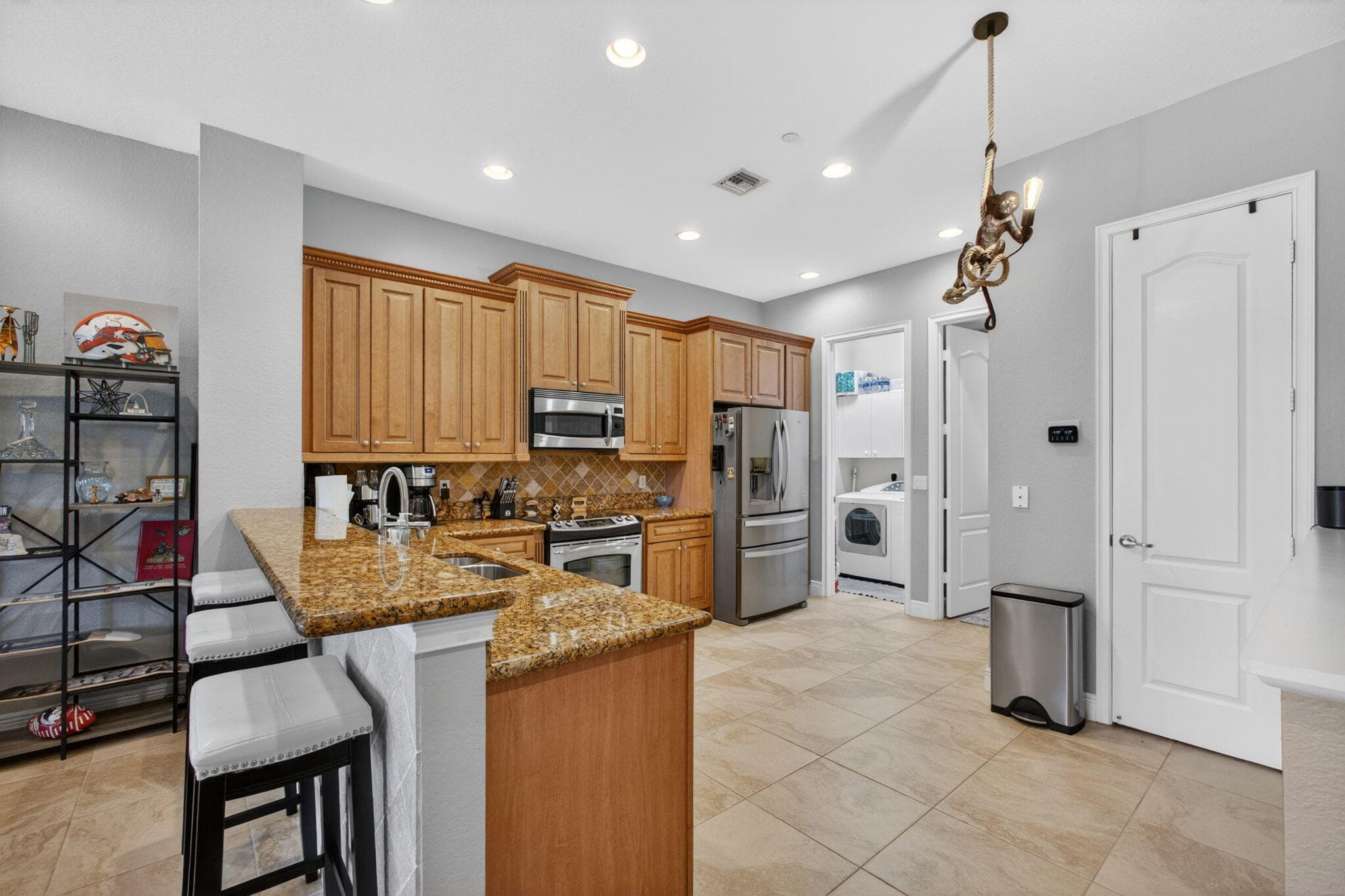 4710 Artesa Way E, Palm Beach Gardens, FL 33418 — photo 1 of 51