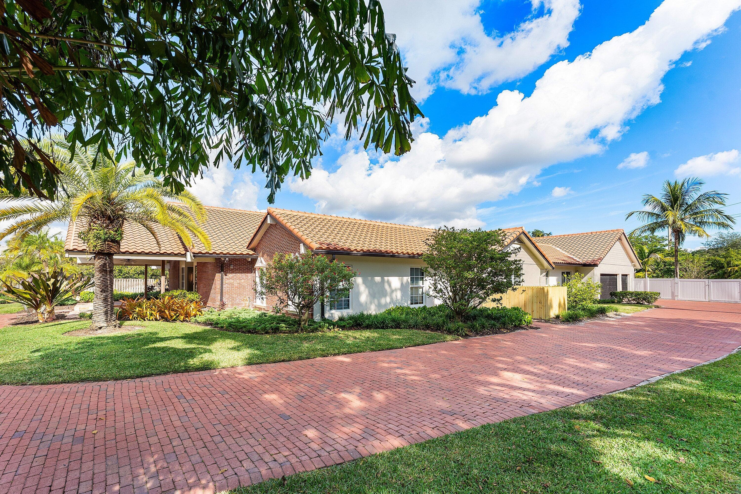 6641 Giralda Circle, Boca Raton, FL 33433 — photo 11 of 116