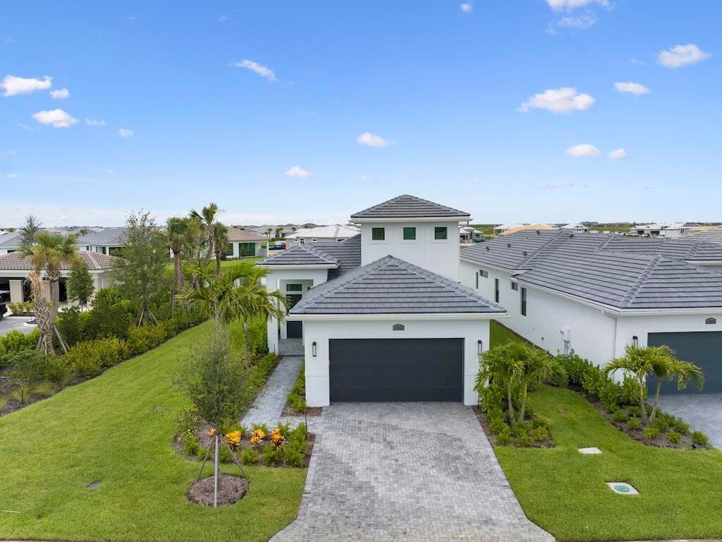 12442 SW Lunata Way, Port St. Lucie, FL 34987 — photo 1 of 44
