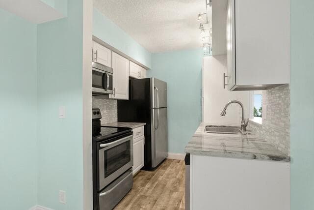 6479 Chasewood Drive B, Jupiter, FL 33458 — photo 8 of 16
