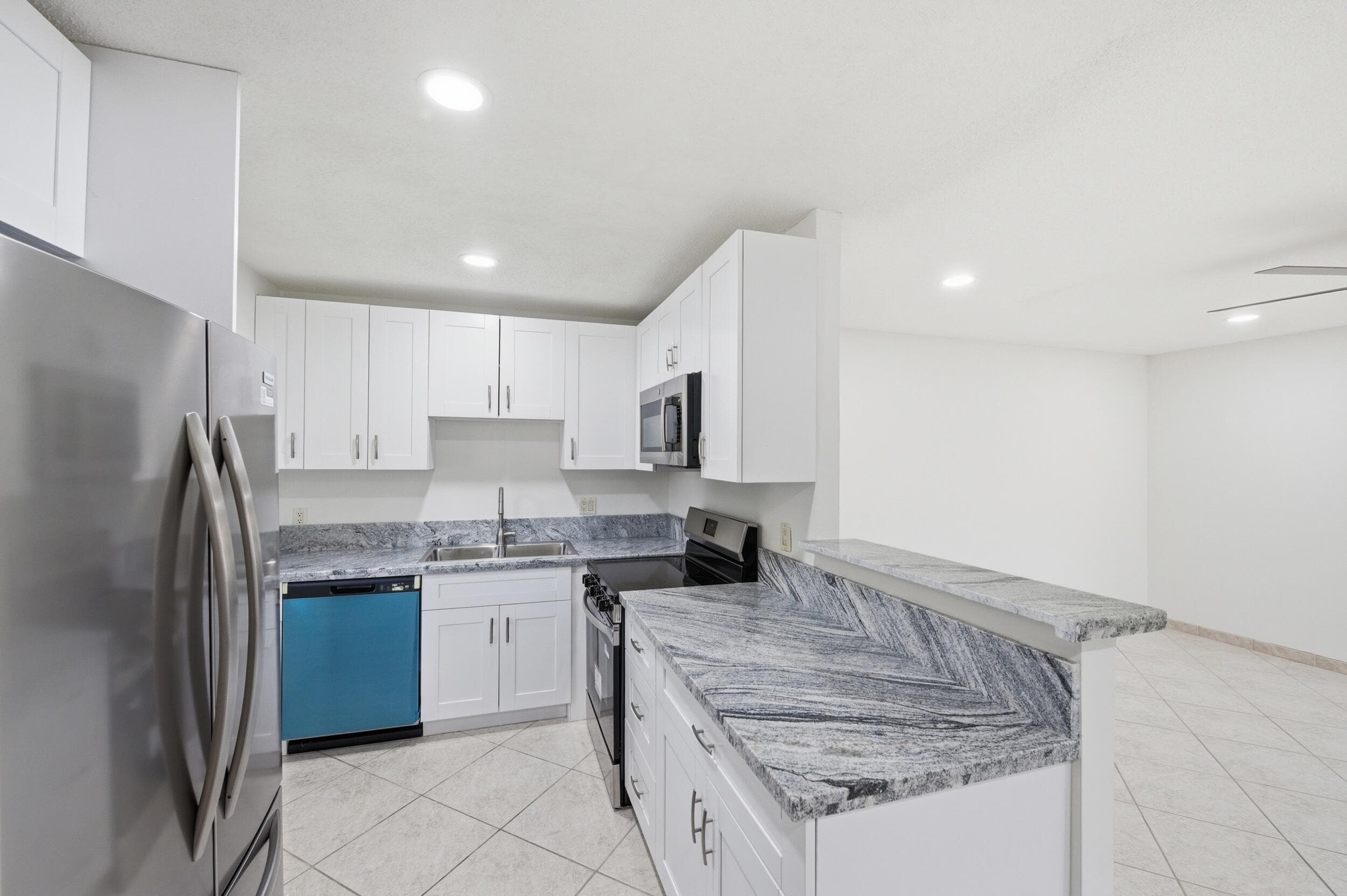 28 Seville 'b', Delray Beach, FL 33446 — photo