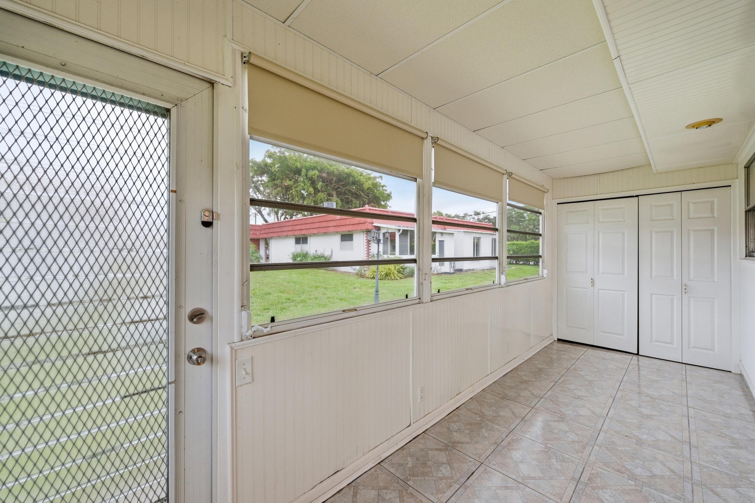 28 Seville 'b', Delray Beach, FL 33446 — photo 20 of 51