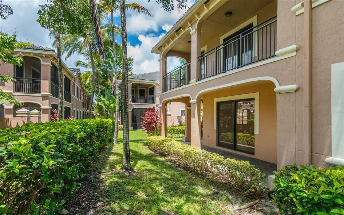 2692 Center Ct Drive 2-32, Weston, FL 33332 — photo 25 of 28