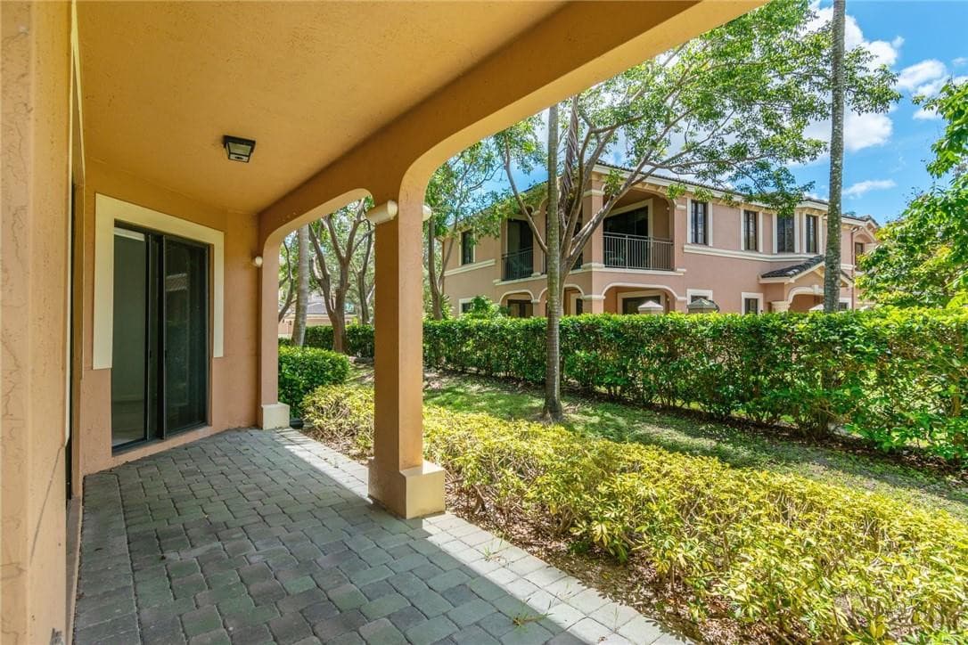 2692 Center Ct Drive 2-32, Weston, FL 33332 — photo 26 of 28