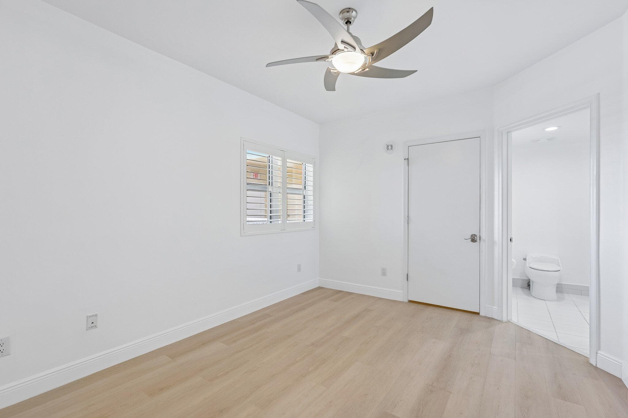2650 Lake Shore Drive 1202, Riviera Beach, FL 33404 — photo 9 of 51