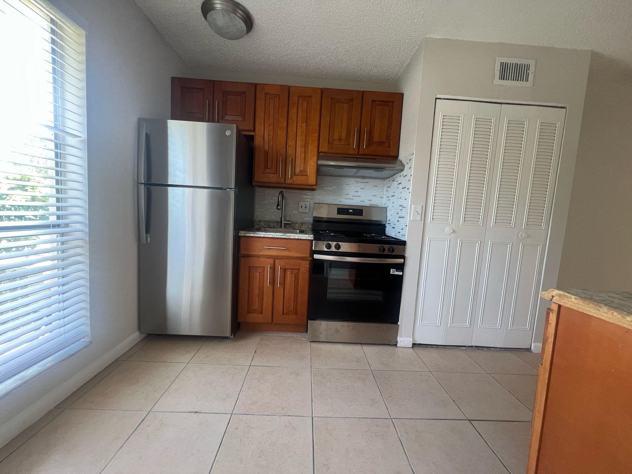 559 NE 48th Street 303, Boca Raton, FL 33431 — photo