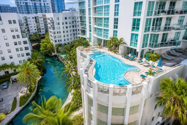 111 SE 8th Avenue 705, Fort Lauderdale, FL 33301 — photo 2 of 29