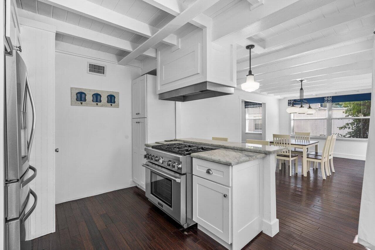 126 NE 4th Avenue, Delray Beach, FL 33483 — photo 16 of 41
