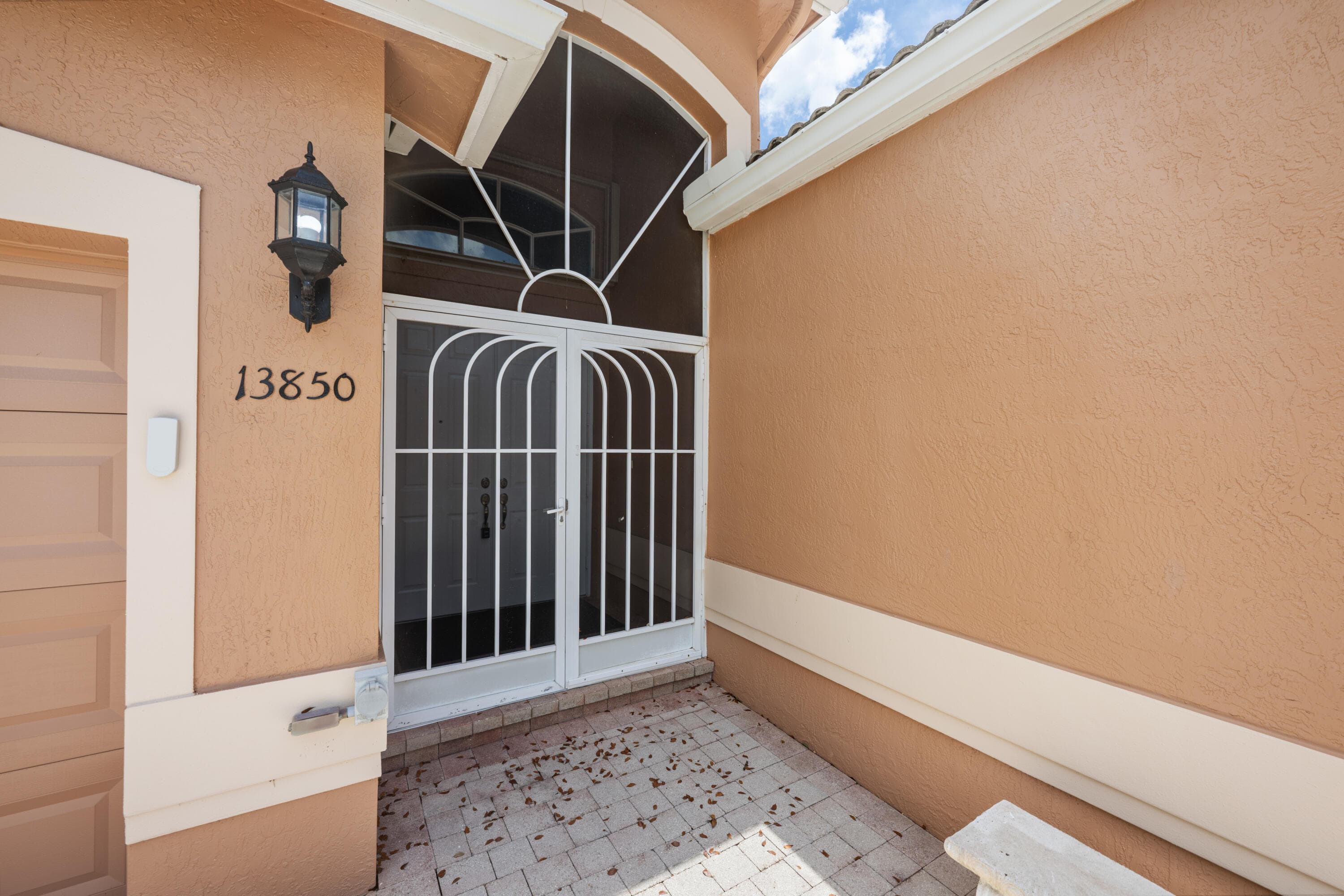 13850 Vía Vittoria, Delray Beach, FL 33446 — photo 3 of 19