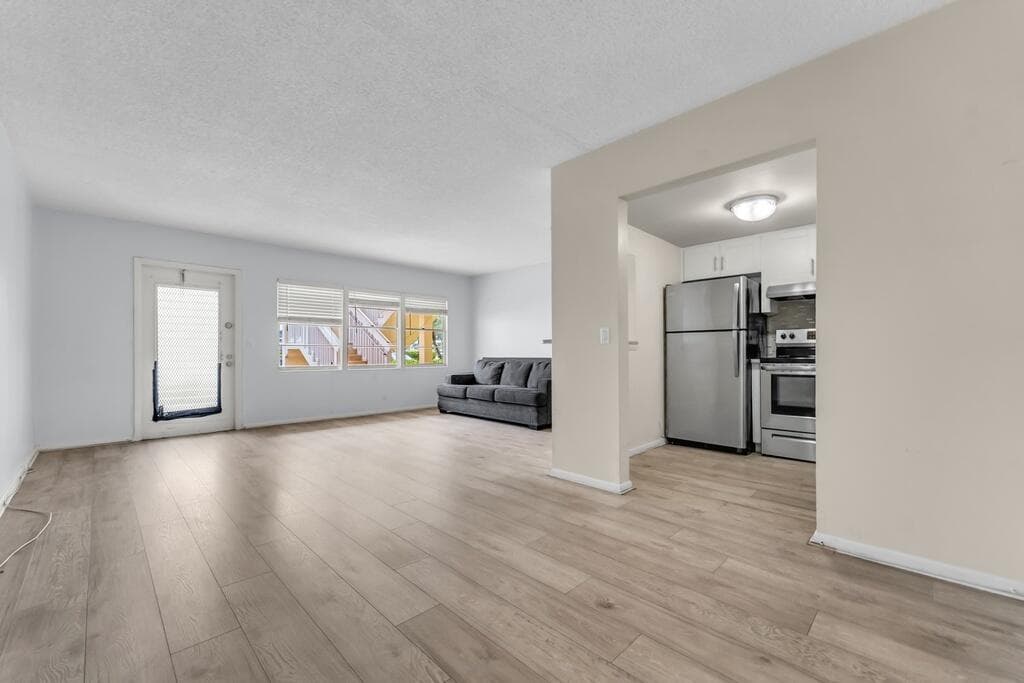 297 Dorset H, Boca Raton, FL 33434 — photo 12 of 36
