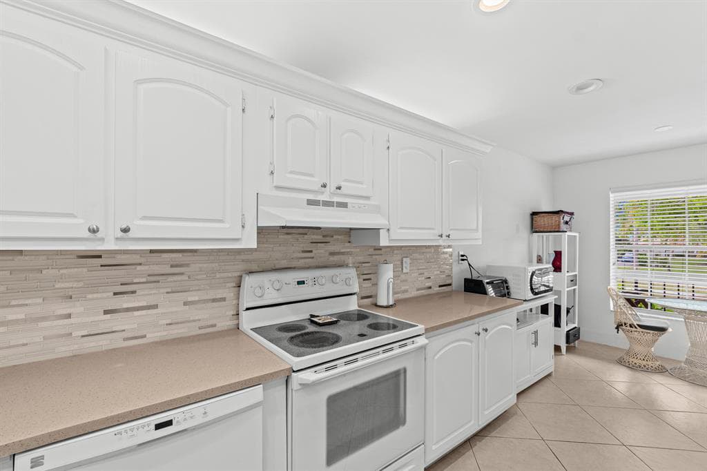 5656 Via Delray Boulevard, Delray Beach, FL 33484 — photo 7 of 28