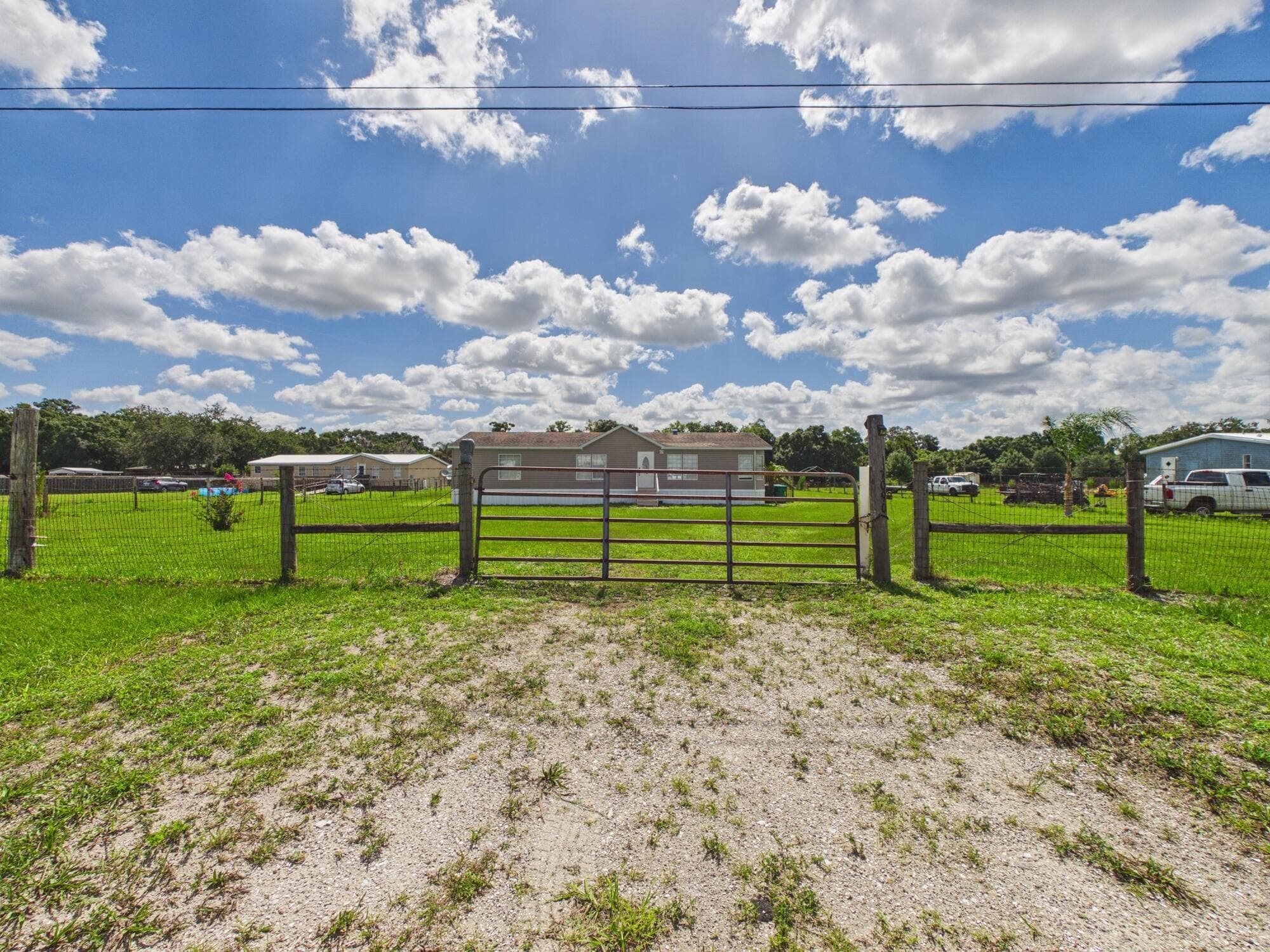 17090 NW 38th Avenue, Okeechobee, FL 34972 — photo 3 of 50