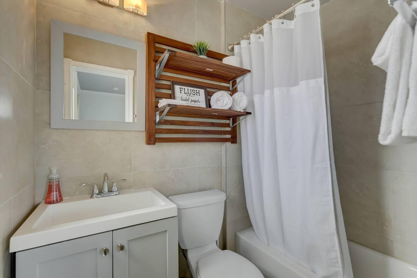 2740 NE 30th Place 1-2, Fort Lauderdale, FL 33306 — photo 4 of 23