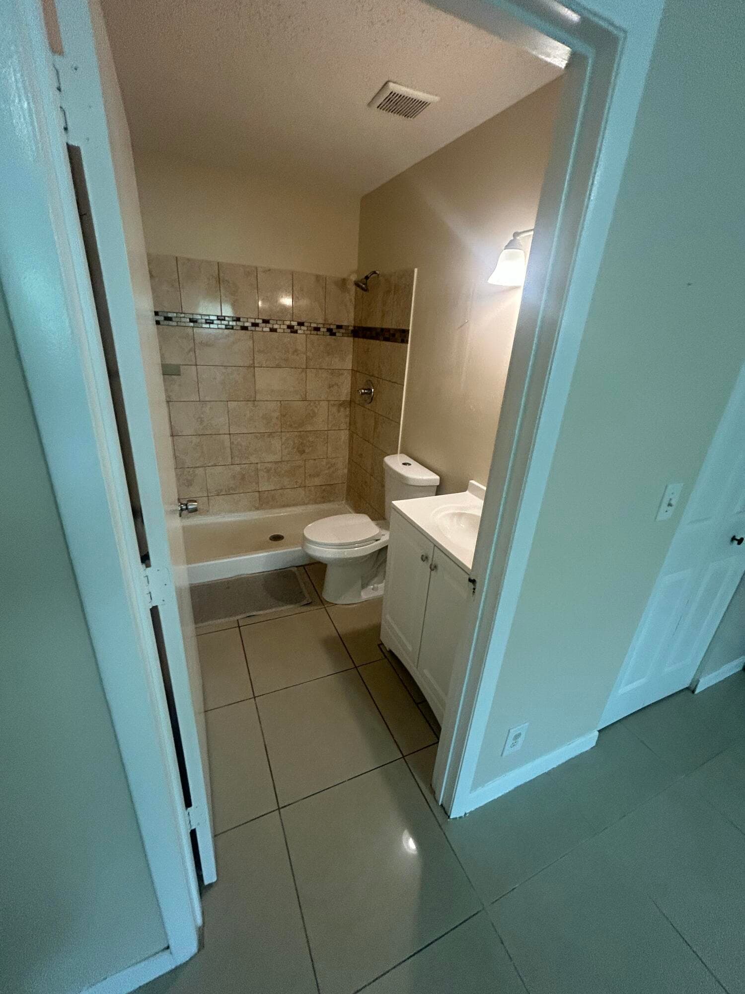 201 Maplewood Drive 201, Greenacres, FL 33415 — photo 16 of 26