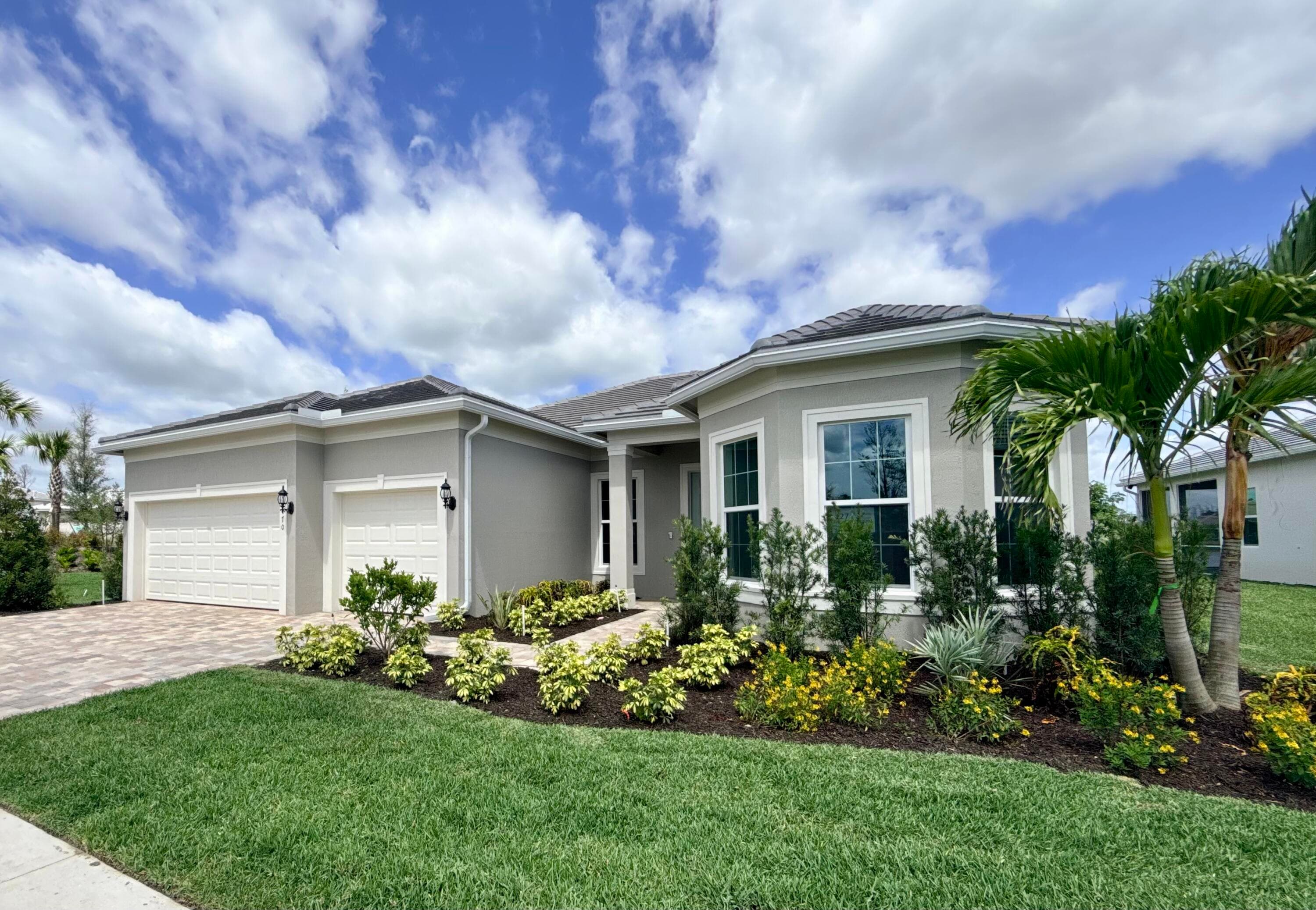 10470 SW Highpointe Drive 127, Stuart, FL 34997 — photo 1 of 30