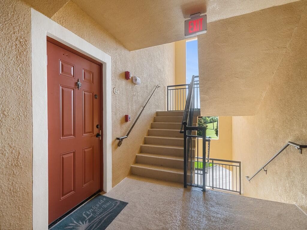 4190 Gator Greens Way 32, Fort Pierce, FL 34982 — photo 3 of 40