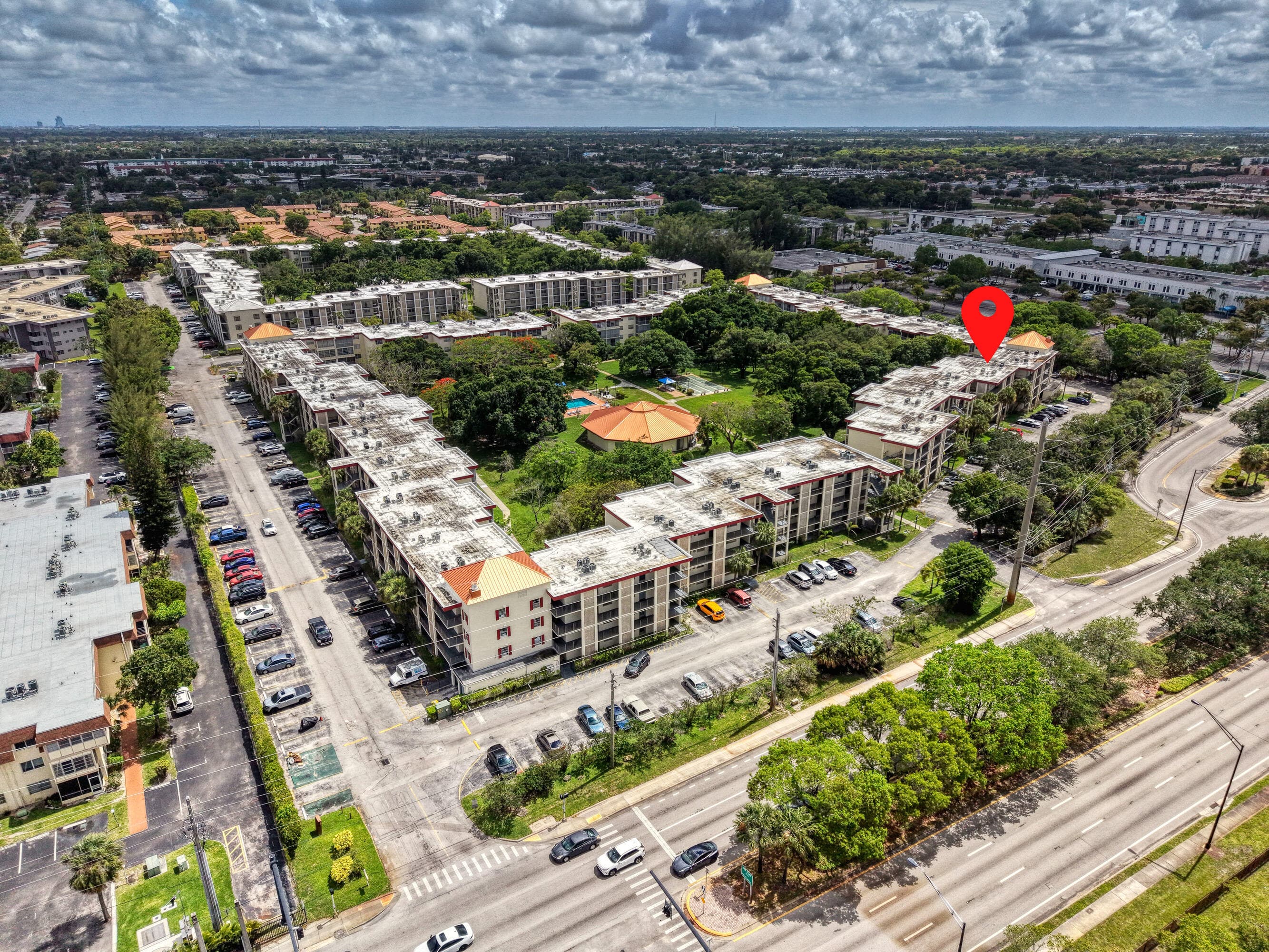 3070 NW 48th Terrace 405, Lauderdale Lakes, FL 33313 — photo 1 of 26