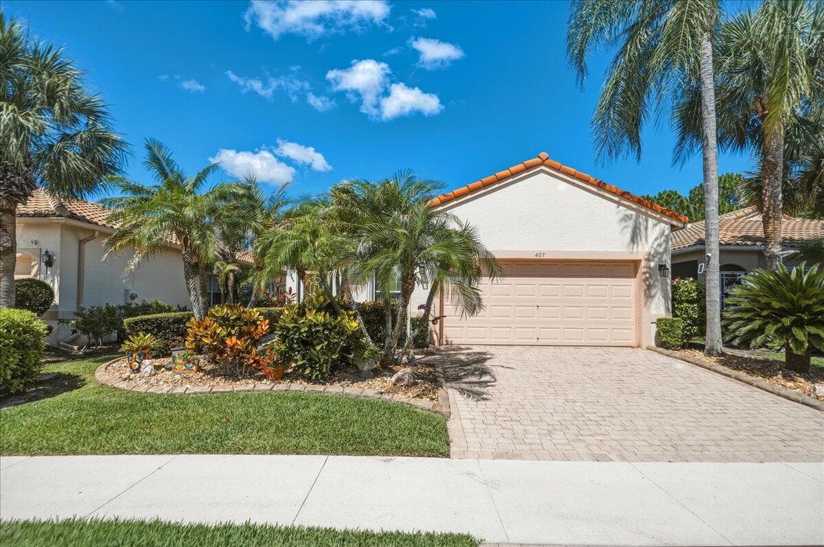 407 NW Granville Street, Port St. Lucie, FL 34986 — photo 5 of 55