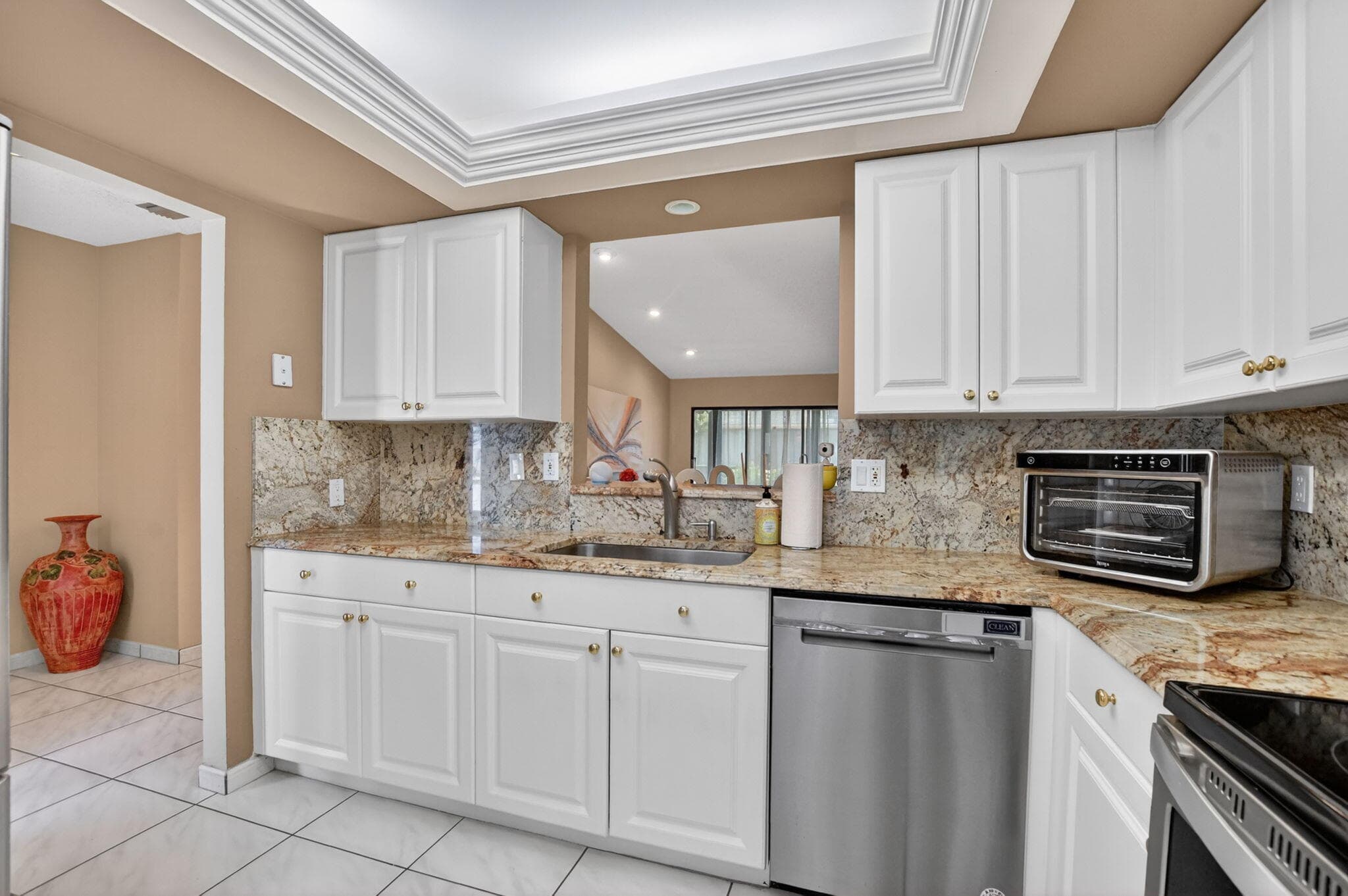 10953 Lake Front Place, Boca Raton, FL 33498 — photo 12 of 40