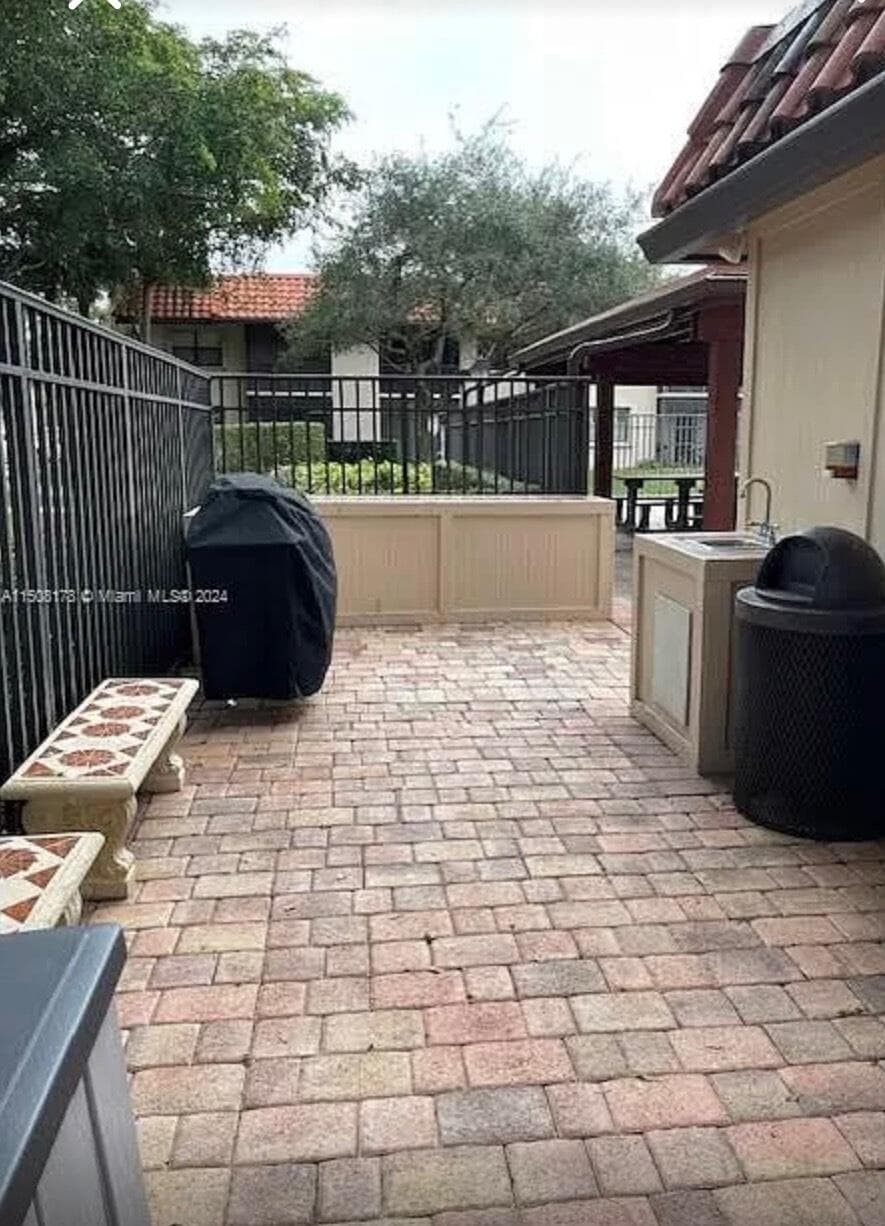 15813 W Waterside Circle 206, Sunrise, FL 33326 — photo 2 of 12