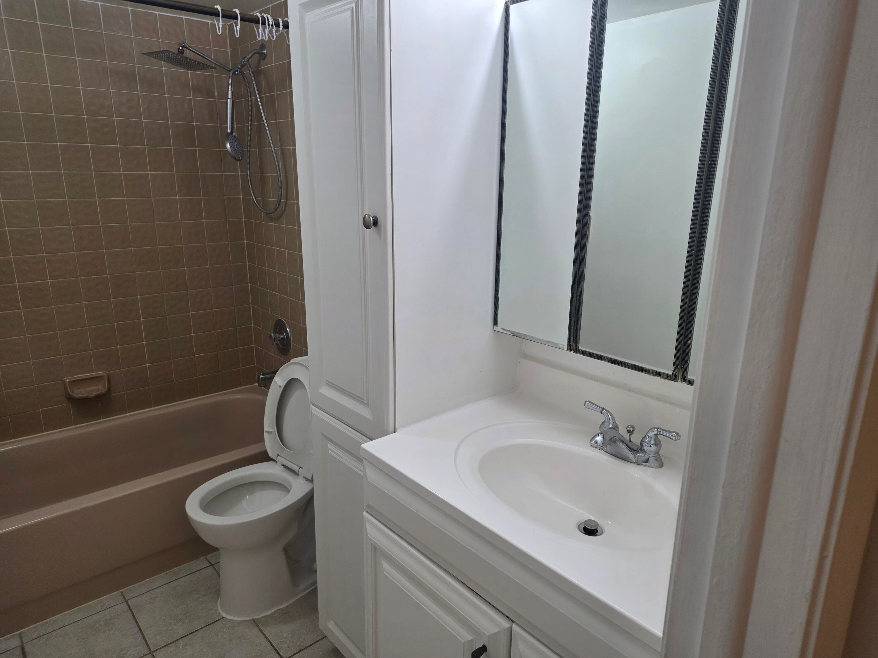170 SE 7th Street SE 301, Deerfield Beach, FL 33441 — photo 30 of 35