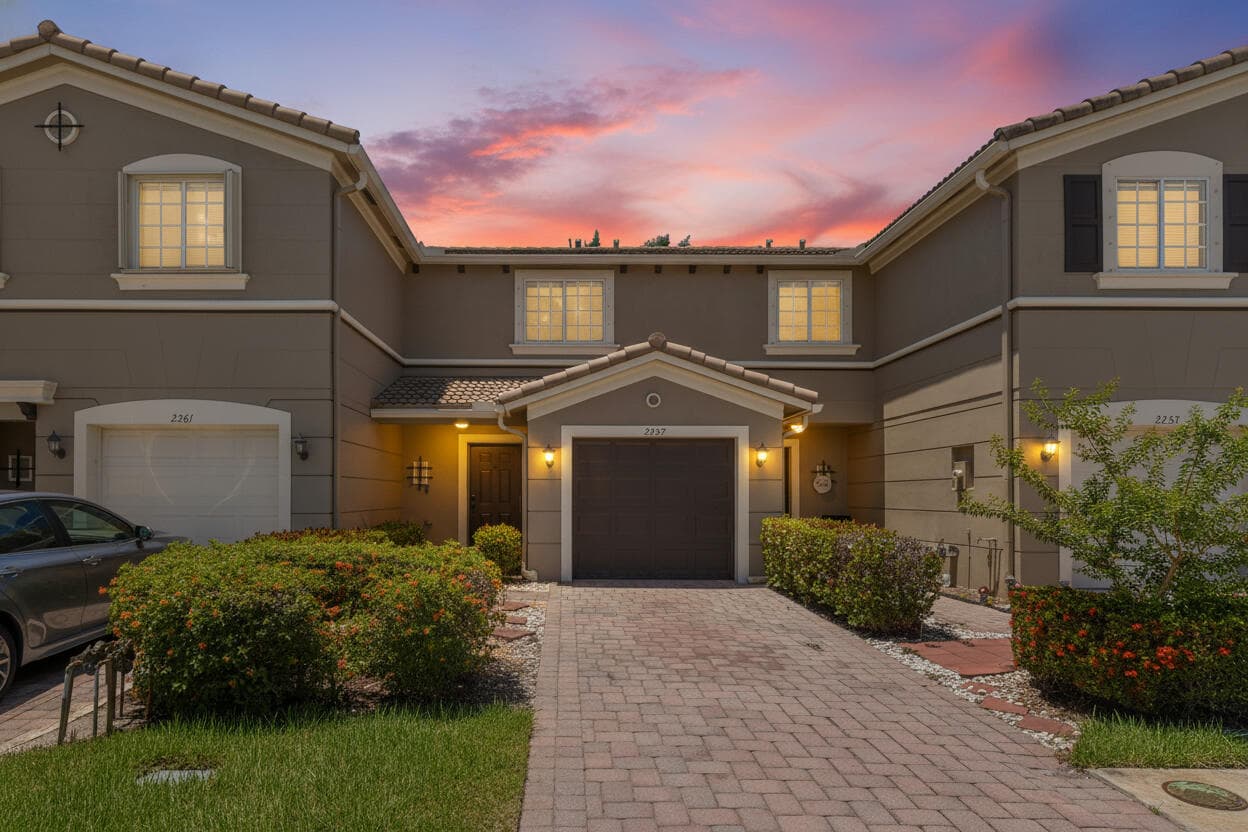 2257 SW Marshfield Court, FL 34953 — photo 4 of 44