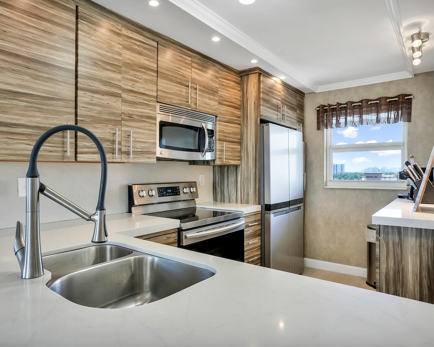 801 S Federal Highway Ph21, Pompano Beach, FL 33062 — photo 7 of 24