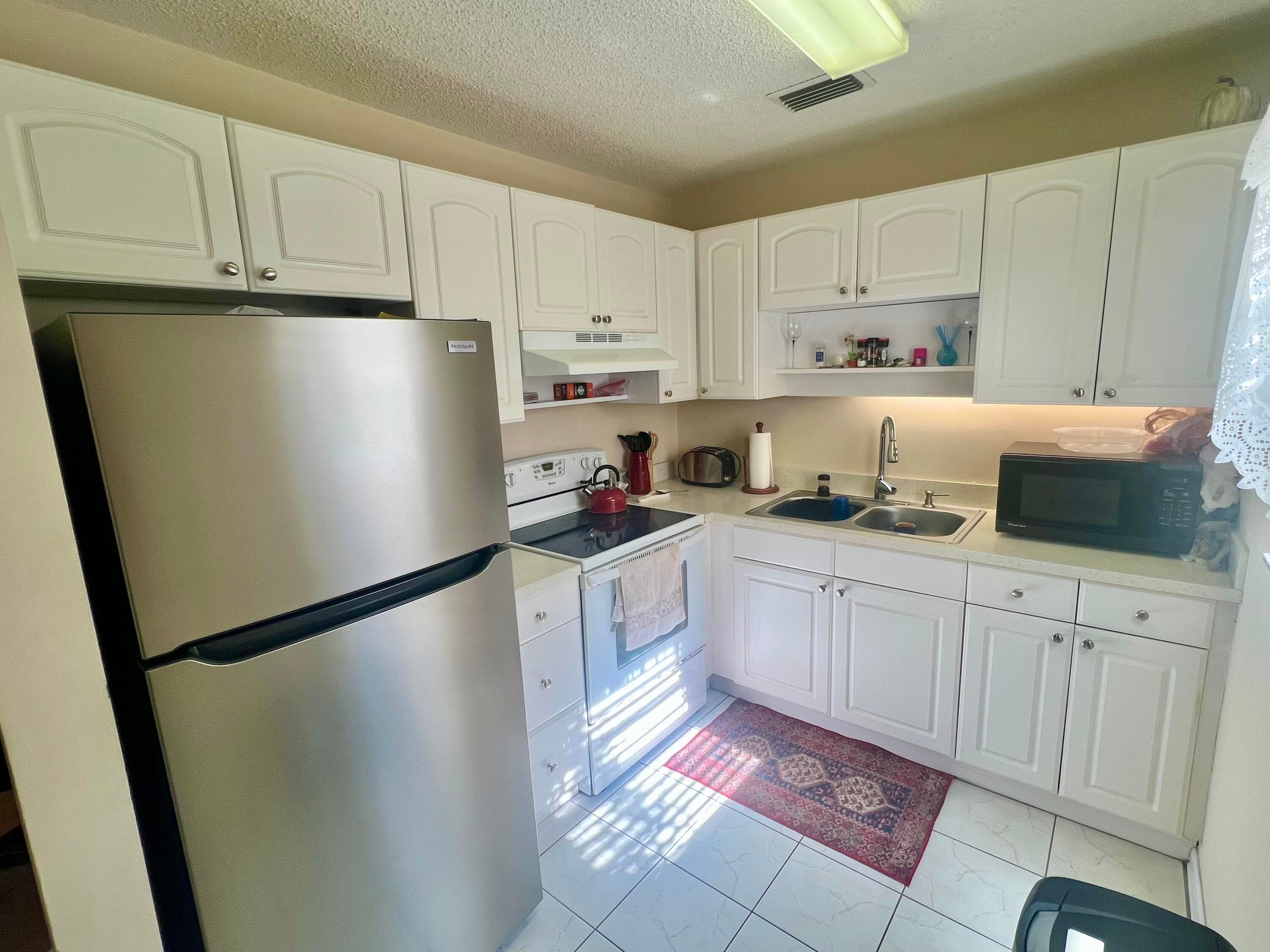 32 Lake Vista Trail 105, Port St. Lucie, FL 34952 — photo 10 of 29