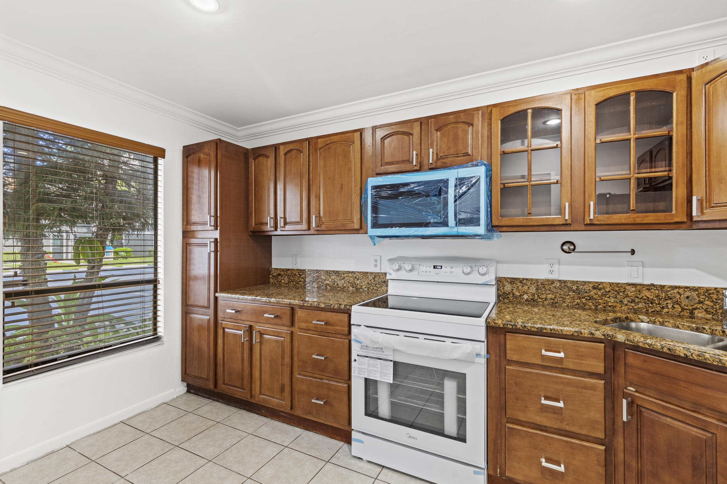 814 Hill Drive C, West Palm Beach, FL 33415 — photo 10 of 31