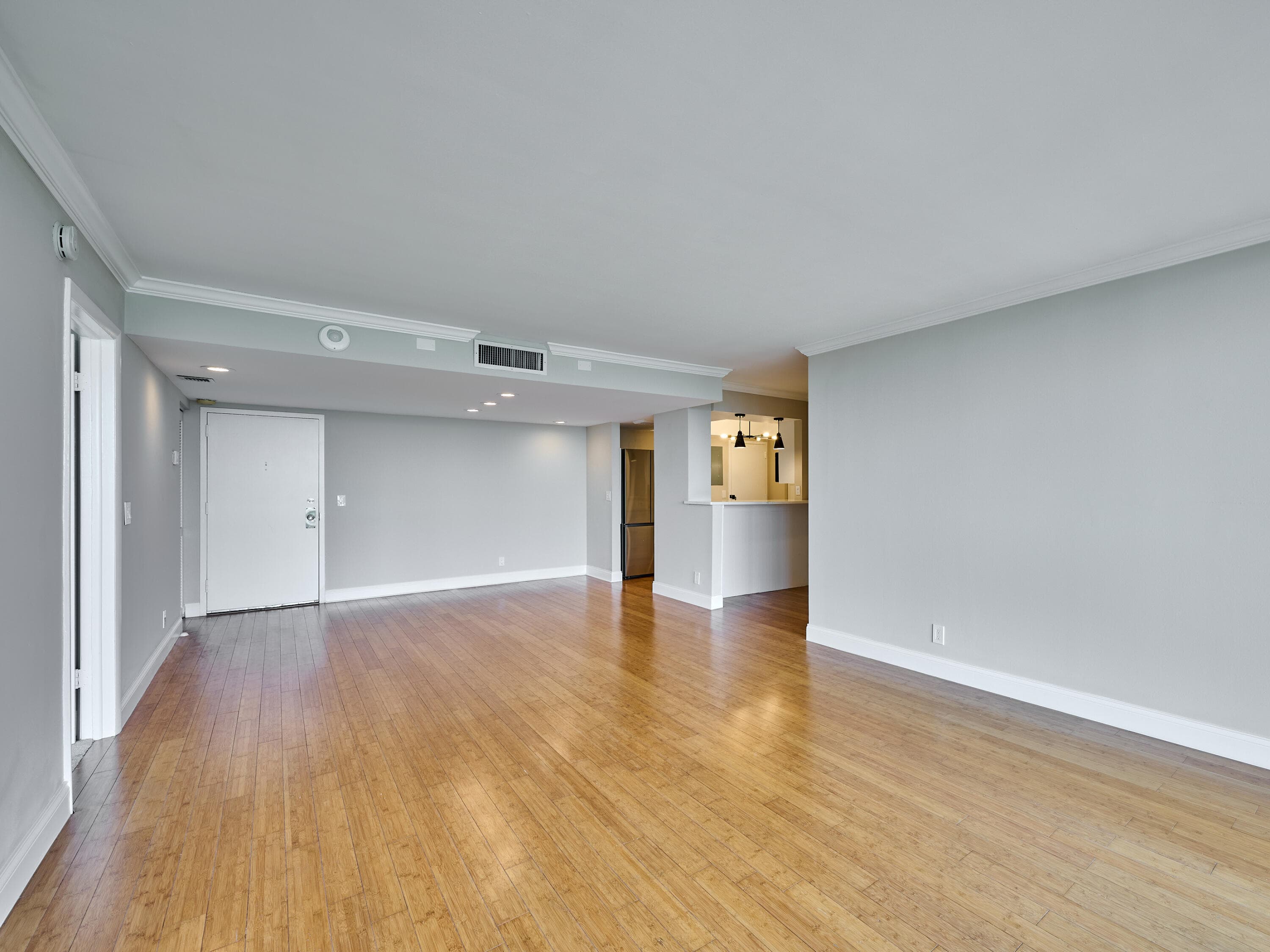 2425 Presidential Way 1405, West Palm Beach, FL 33401 — photo 16 of 39