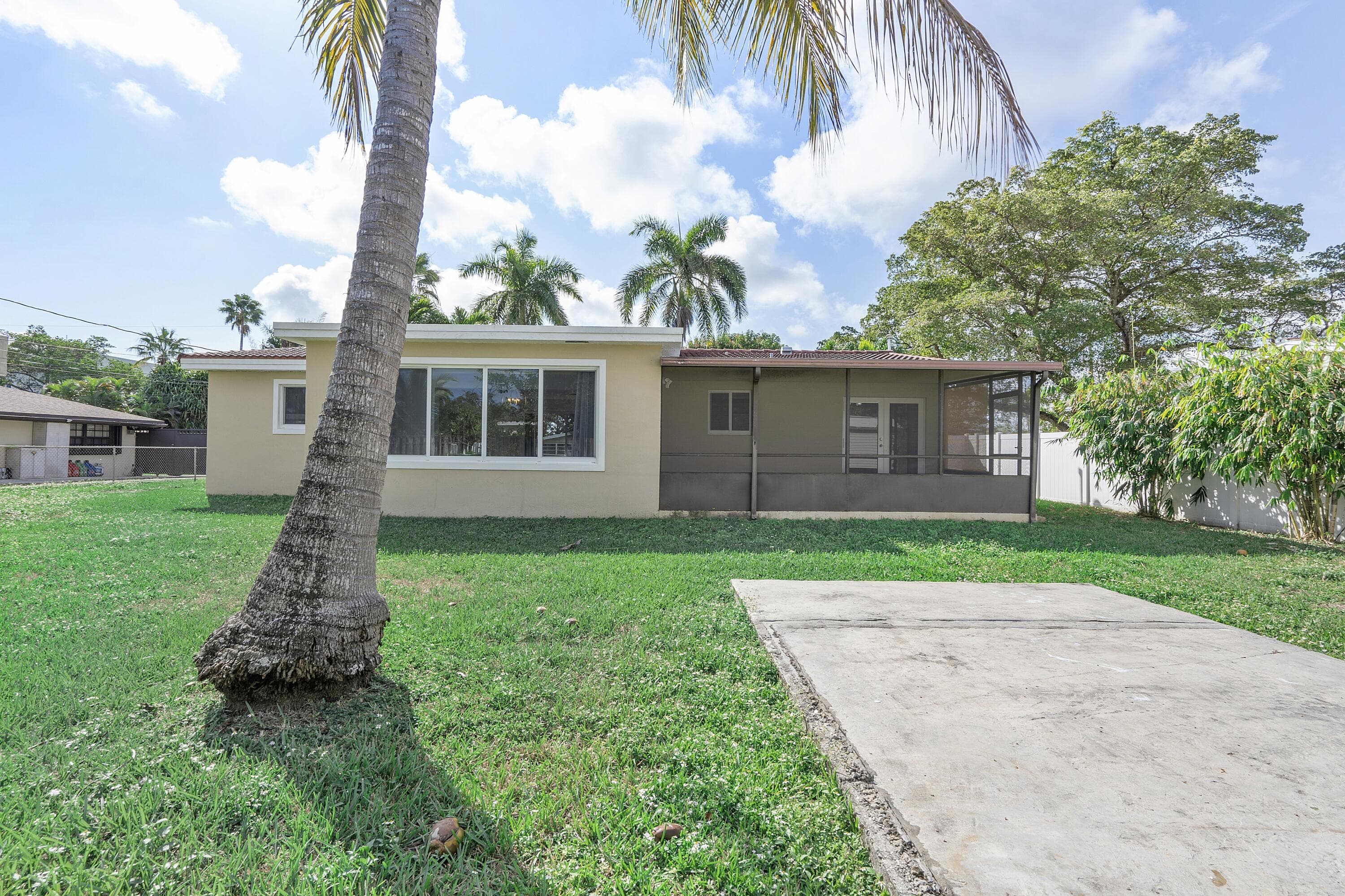 2475 NE 214th Street, Aventura, FL 33180 — photo 25 of 25