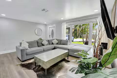 2809 NW 7th Avenue, Wilton Manors, FL 33311 — photo 13 of 27