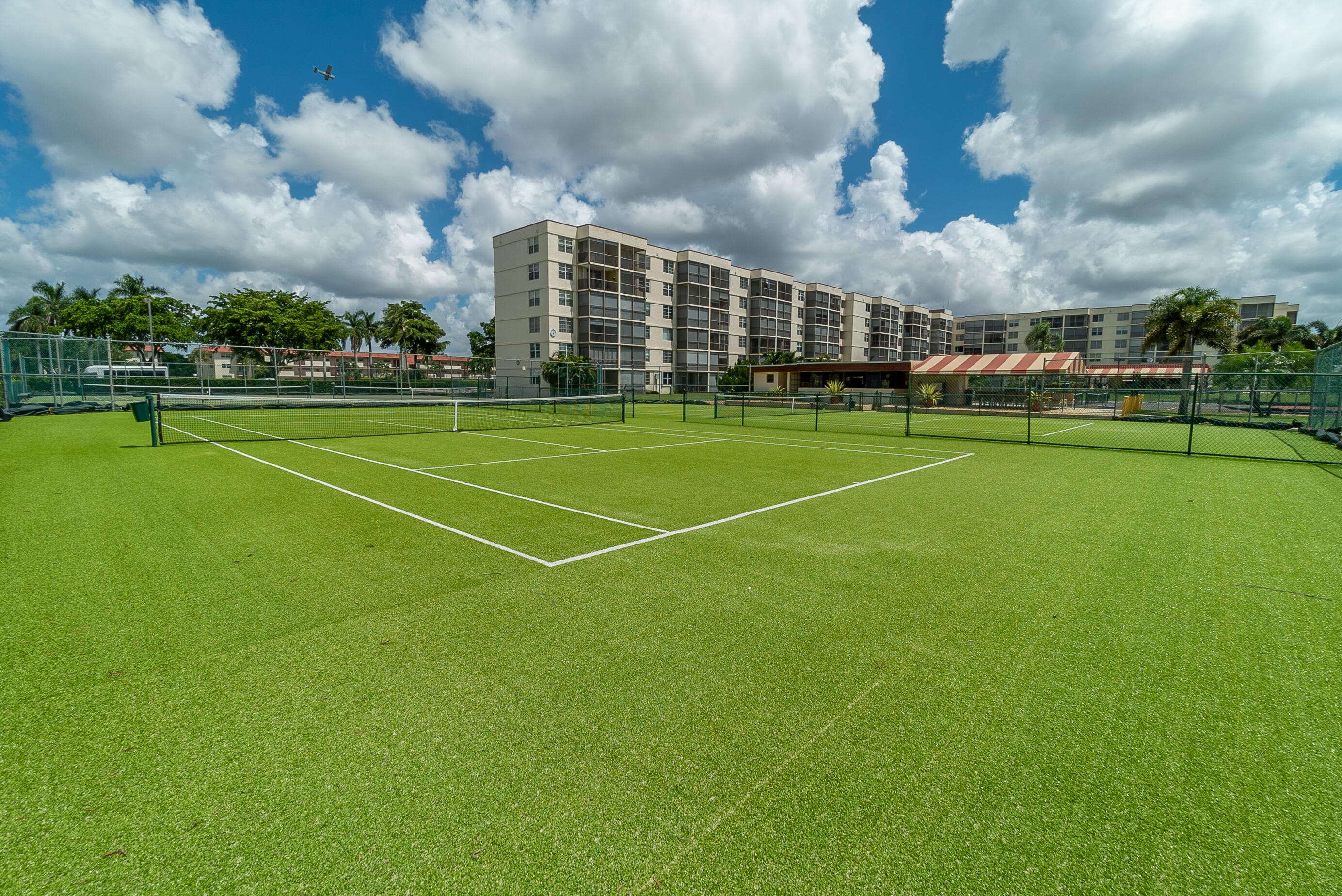 9523 N Hollybrook Lake Drive 103, Pembroke Pines, FL 33025 — photo 37 of 50