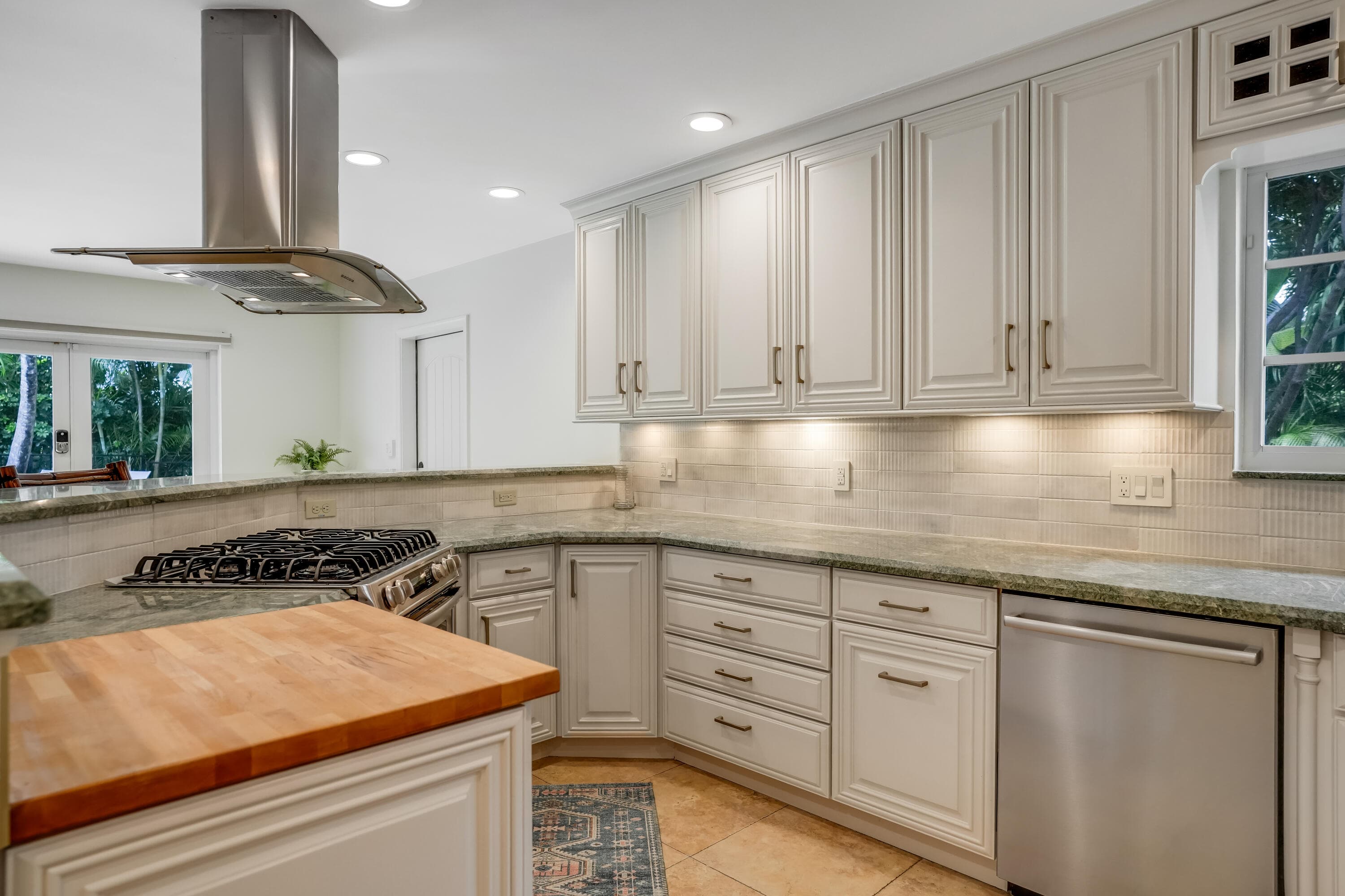 2400 N Riverside Drive, Pompano Beach, FL 33062 — photo 28 of 41