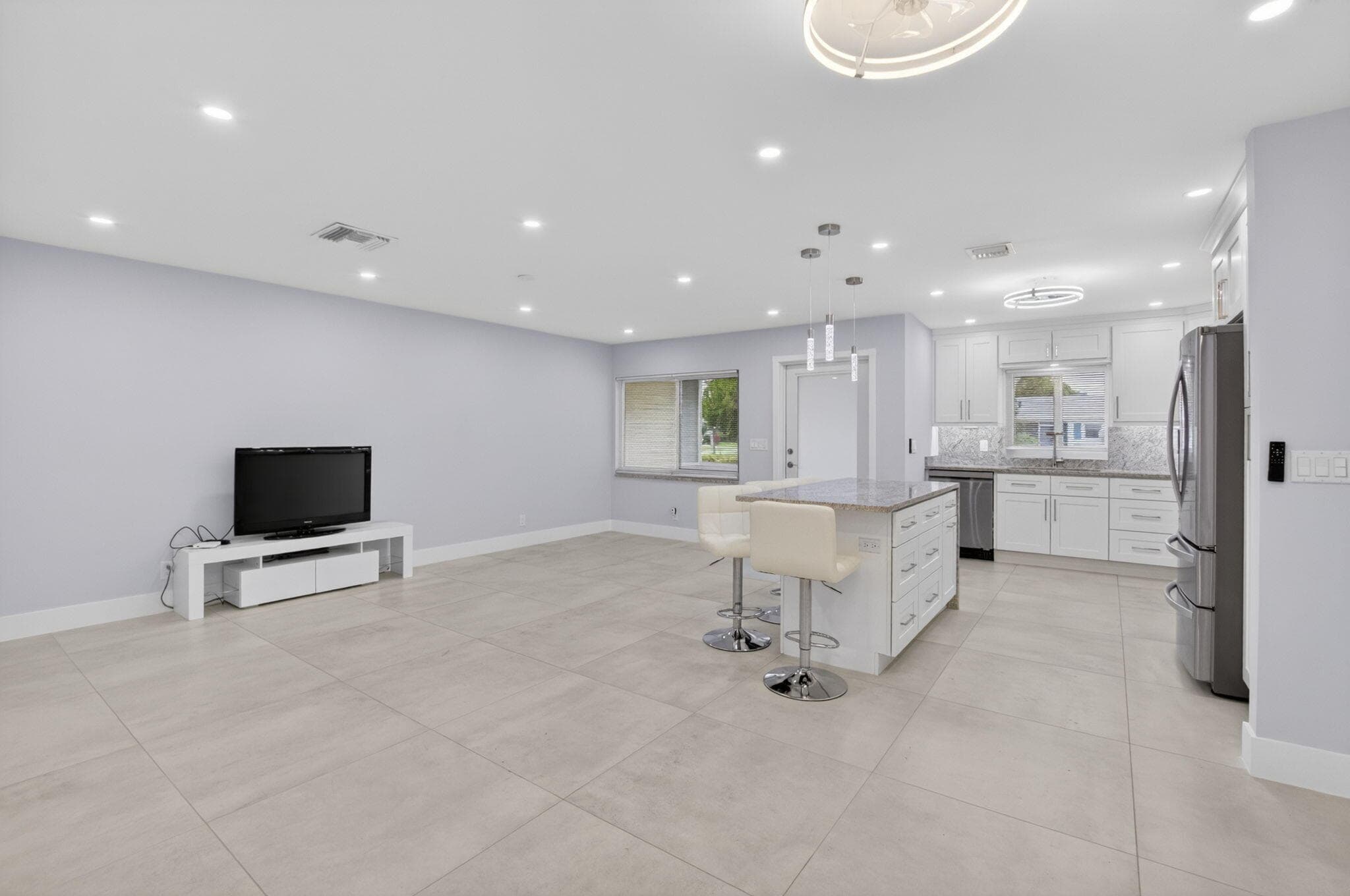 6049 Vía Diana, Delray Beach, FL 33484 — photo 10 of 47