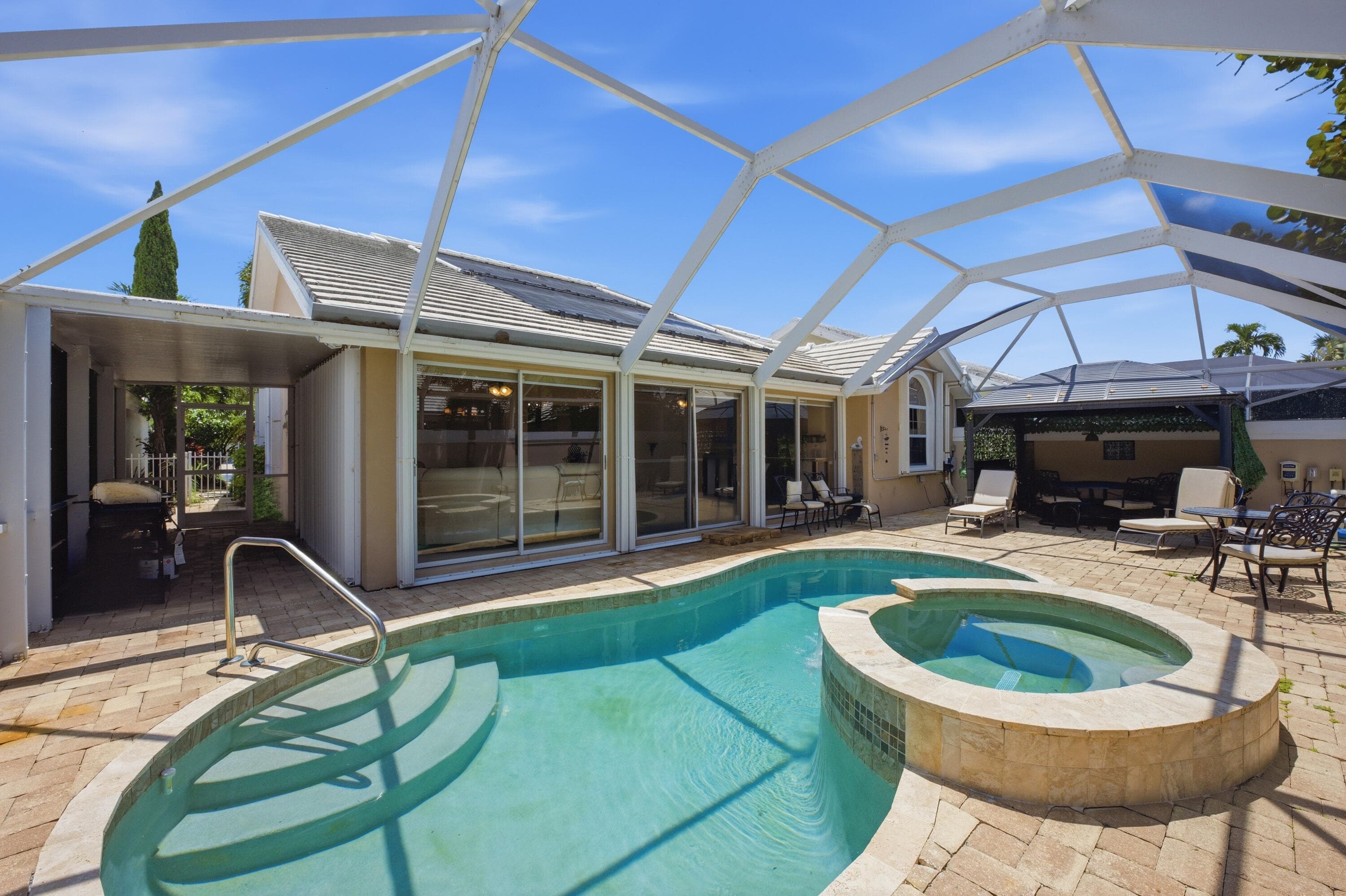 2319 Saratoga Bay Drive, West Palm Beach, FL 33409 — photo 30 of 32