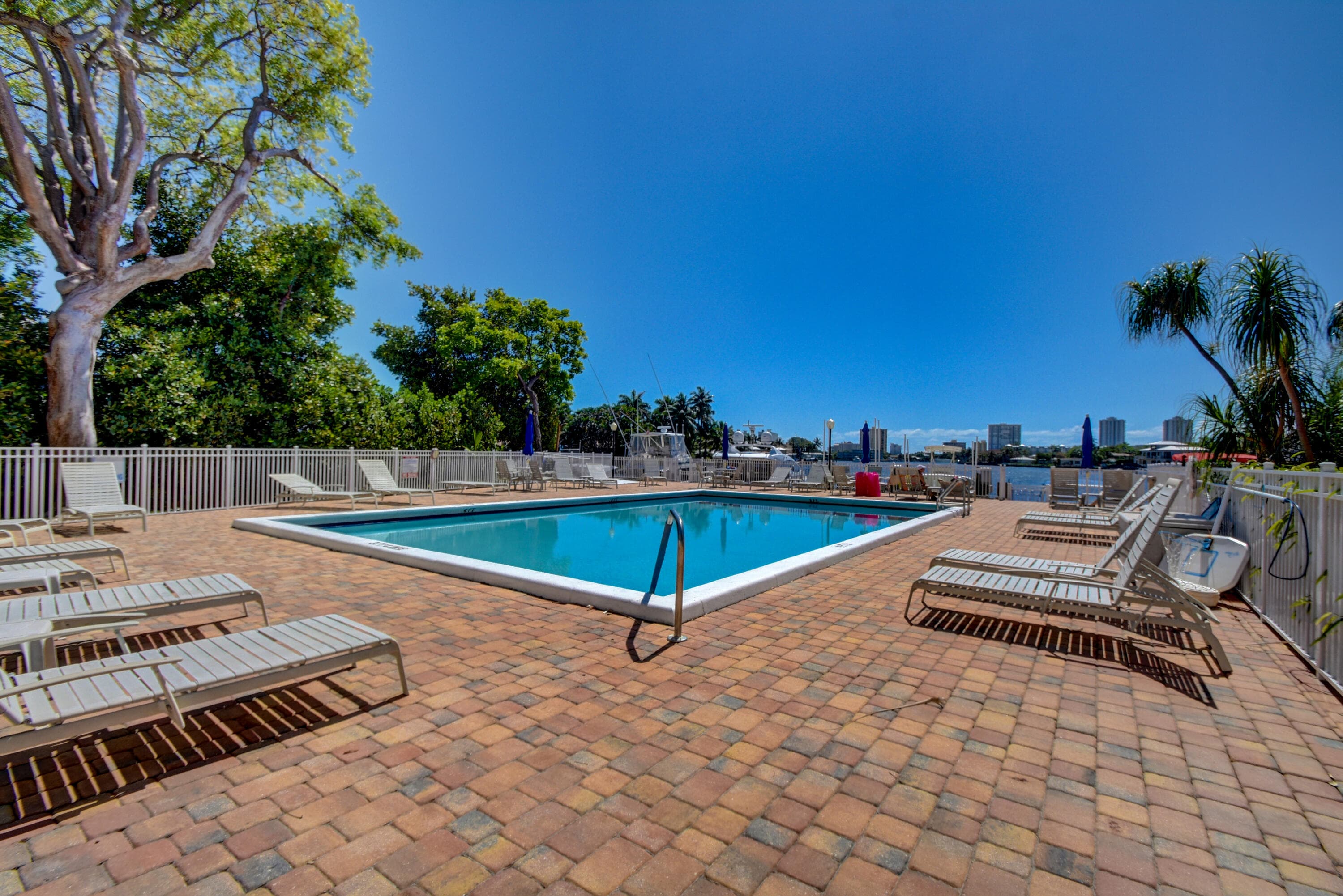 740 S Federal Highway 208, Pompano Beach, FL 33062 — photo 29 of 39