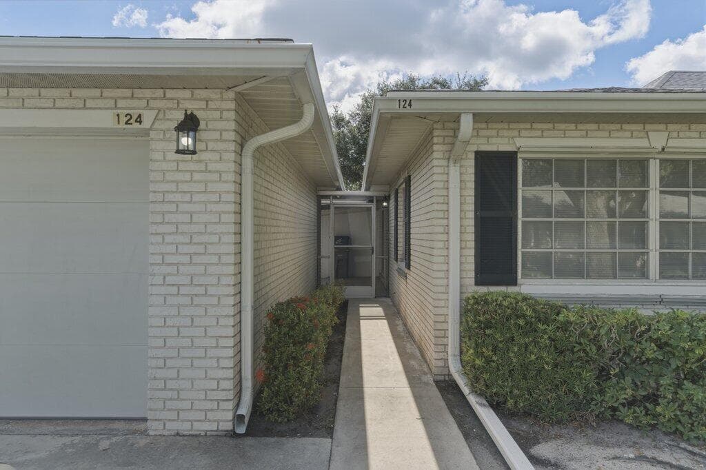 10098 S 42nd Drive, Boynton Beach, FL 33436 — photo 2 of 45