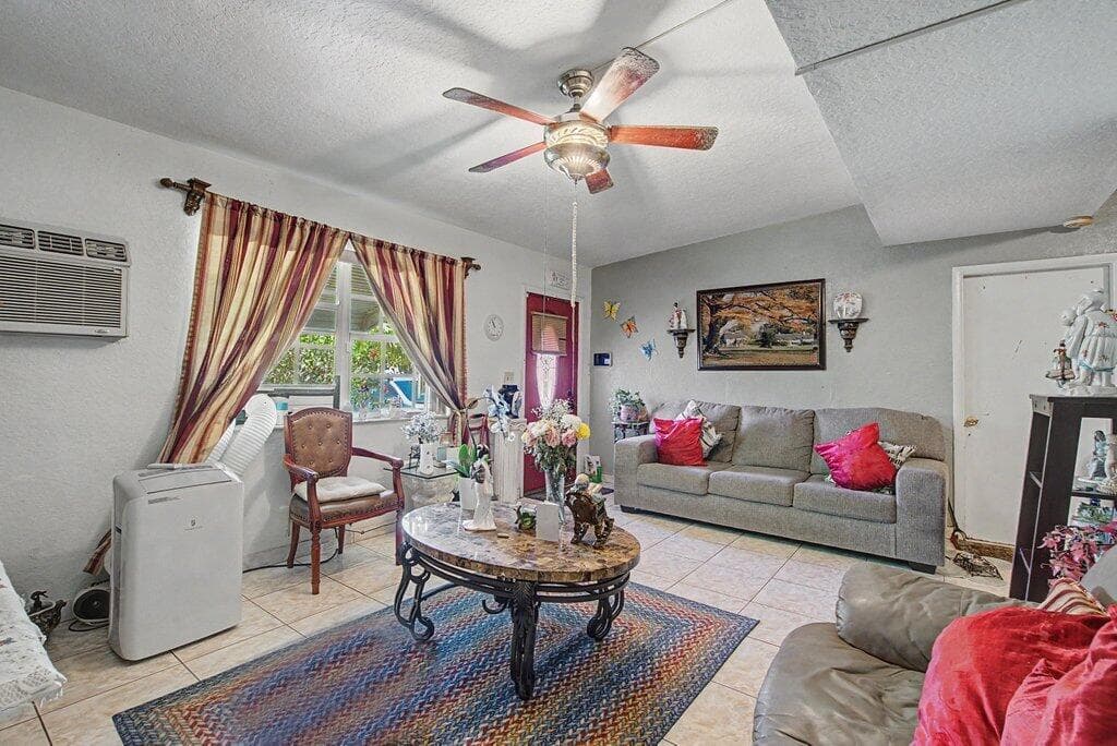 3230 Orange Street, Boynton Beach, FL 33435 — photo 14 of 40