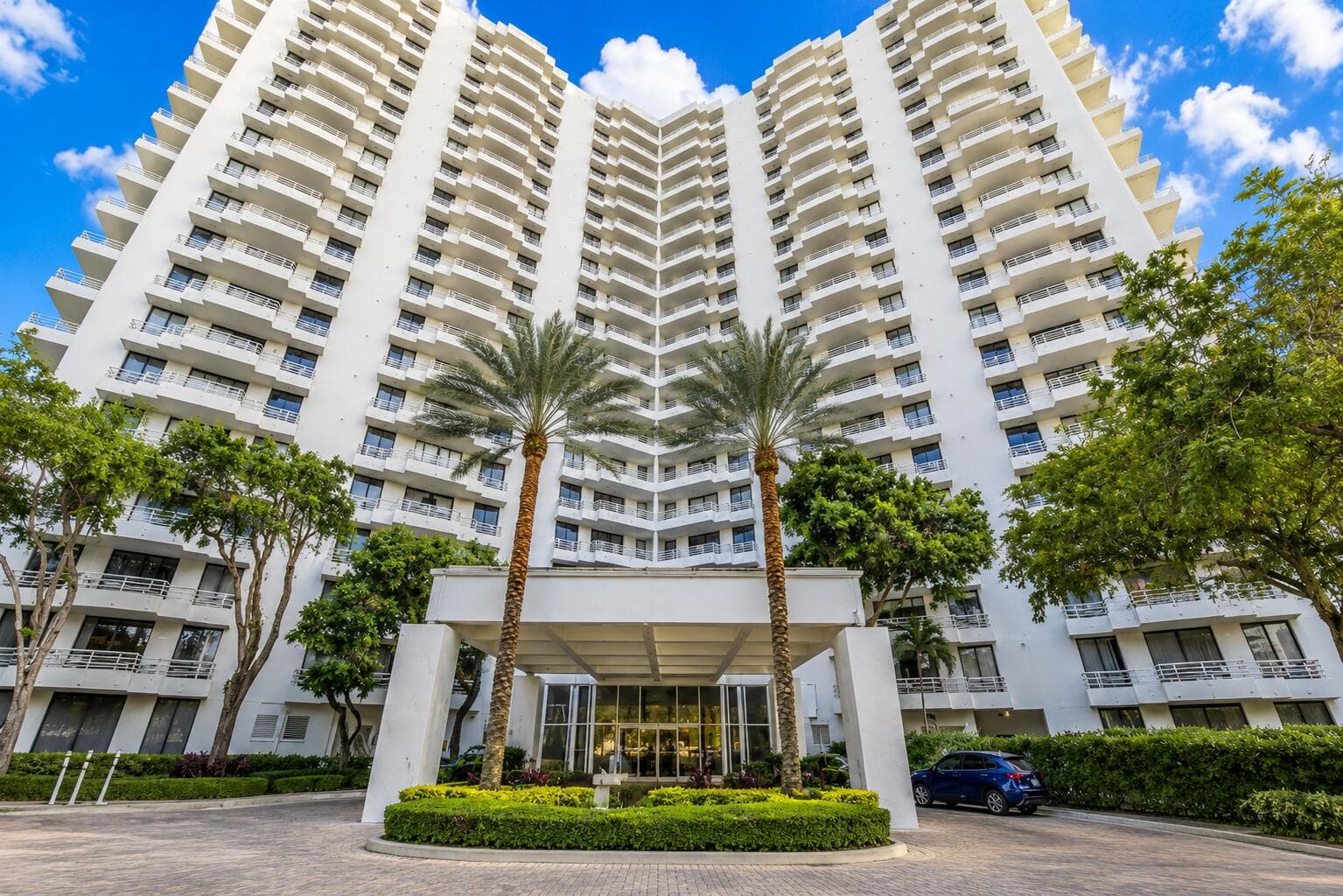 3300 192nd Street NE 1201, Aventura, FL 33180 — photo 26 of 33