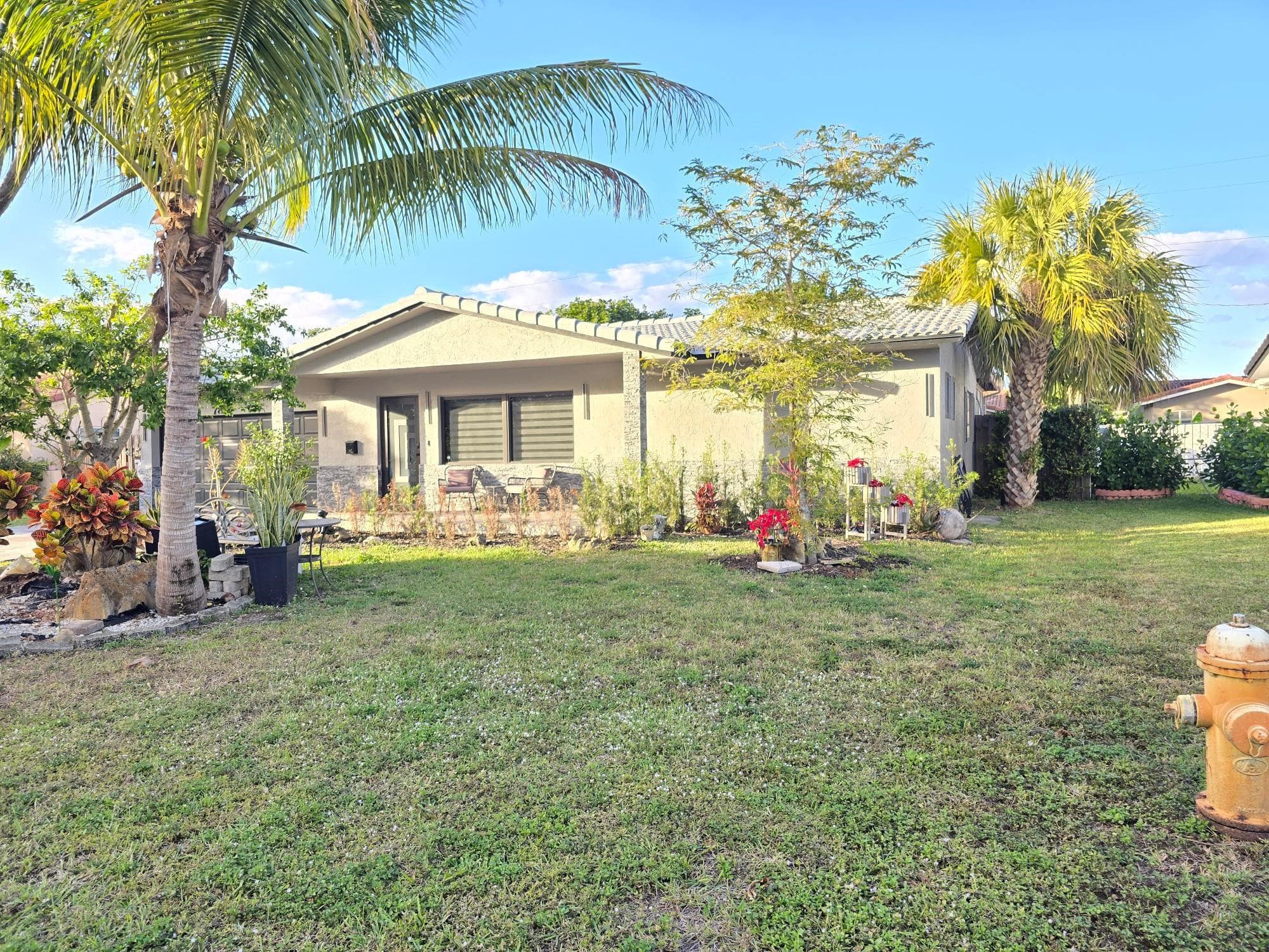7811 NW 40th Court, Coral Springs, FL 33065 — photo 1 of 36