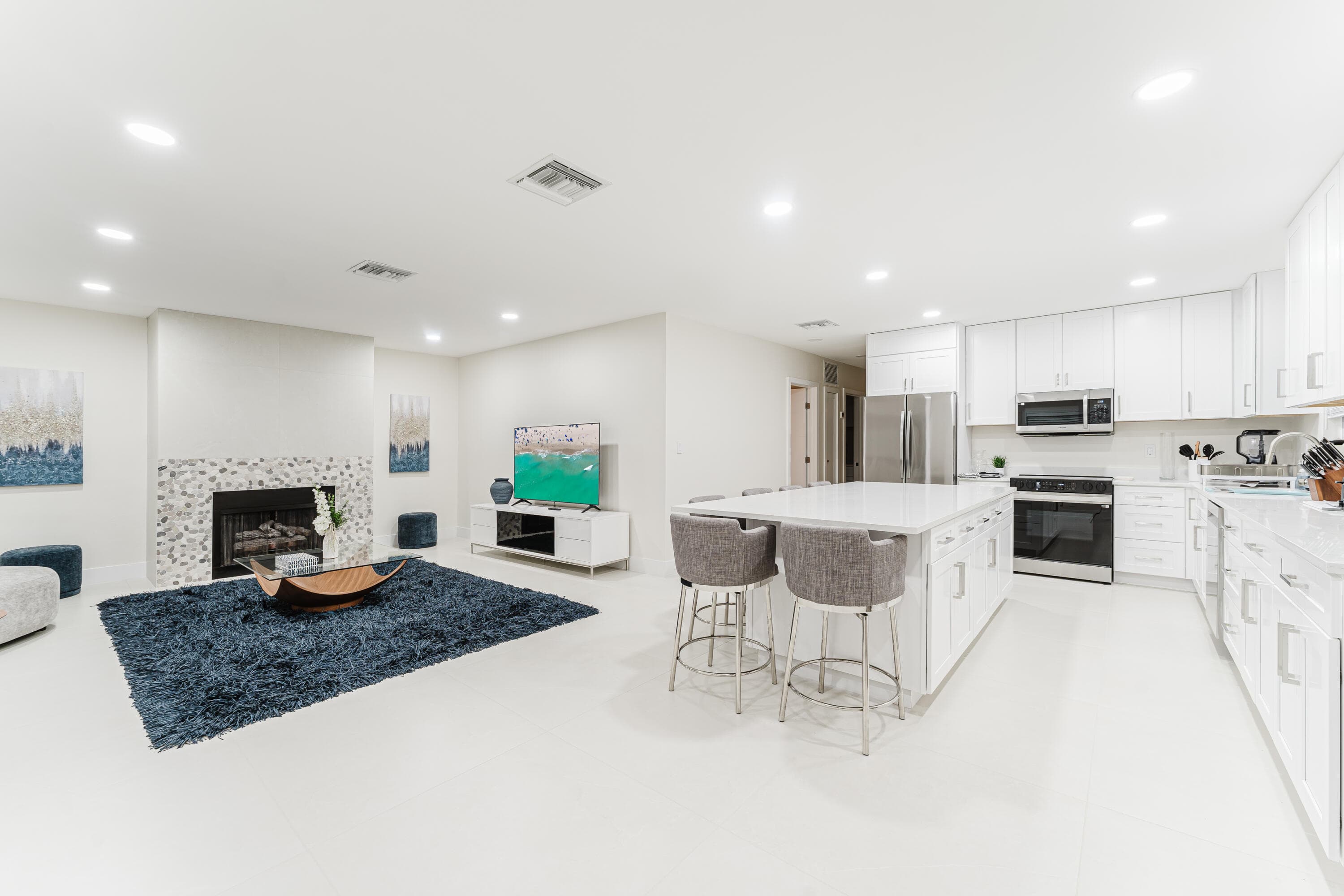 3199 NE 6th Drive, Boca Raton, FL 33431 — photo 1 of 49