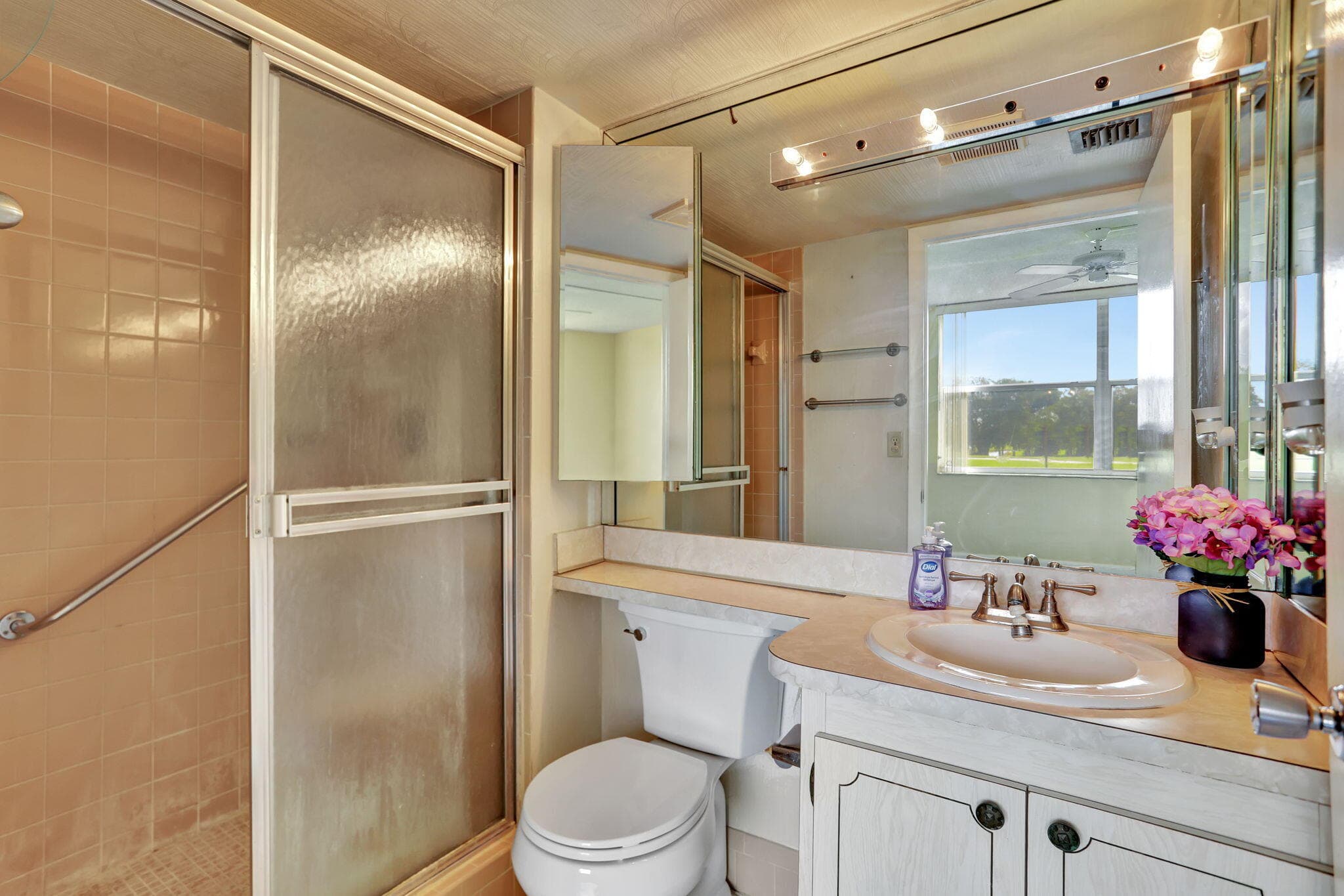 Condominium in Margate — photo 18 of 25