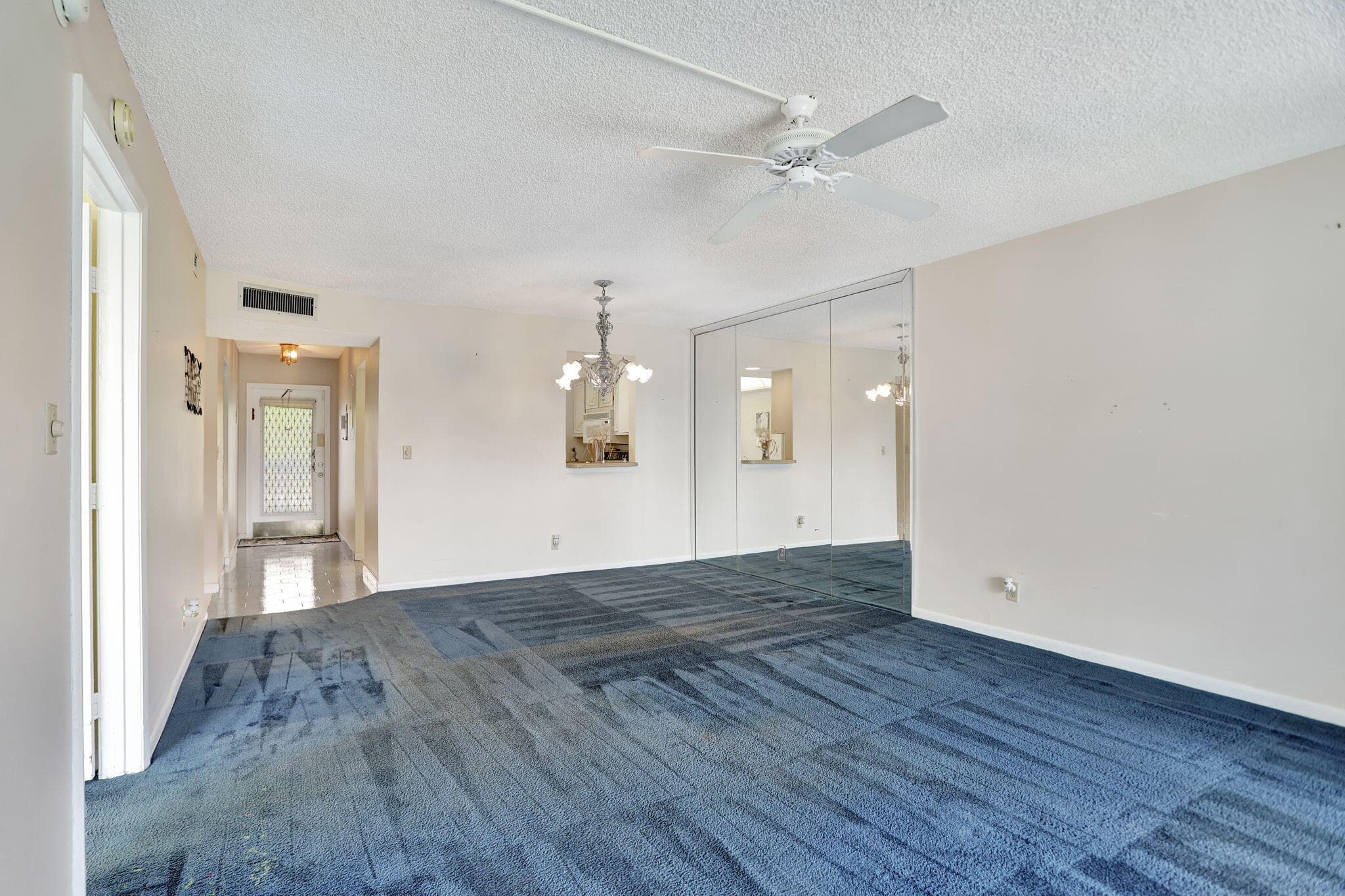 Condominium in Margate — photo 23 of 25