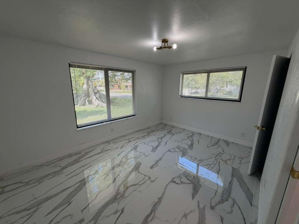 160 SE 15th Avenue, Pompano Beach, FL 33060 — photo 9 of 14