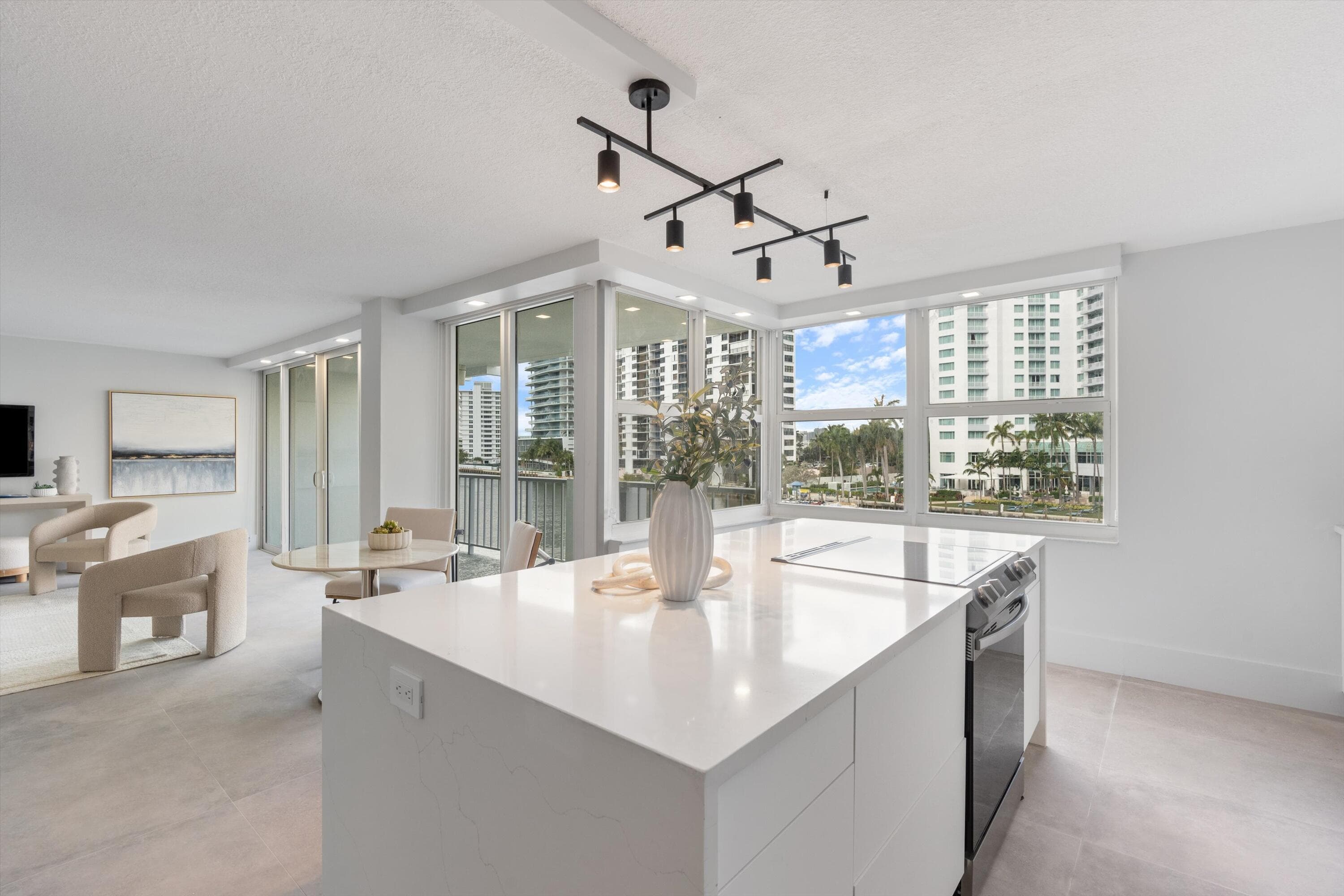 2800 E Sunrise Boulevard 4c, Fort Lauderdale, FL 33304 — photo 7 of 49