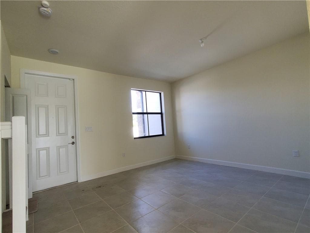 3216 W 114th Terrace, Hialeah, FL 33018 — photo 2 of 19