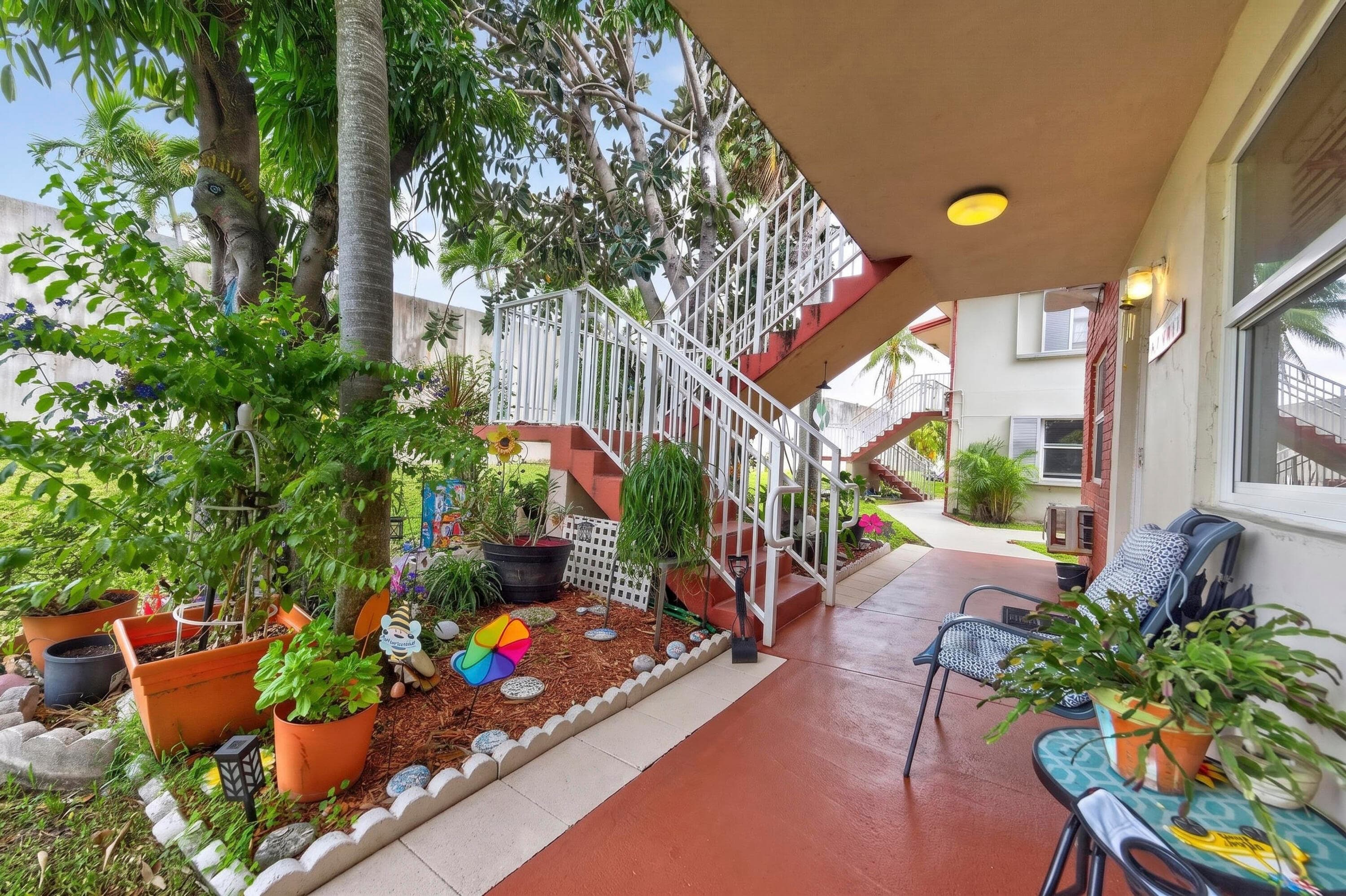 2918 Funston Street 35b, Hollywood, FL 33020 — photo 11 of 21