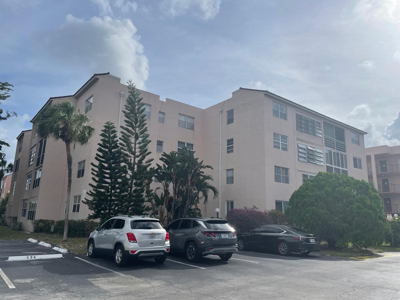 2851 Somerset Drive 111, Oakland Park, FL 33311 — photo 1 of 26
