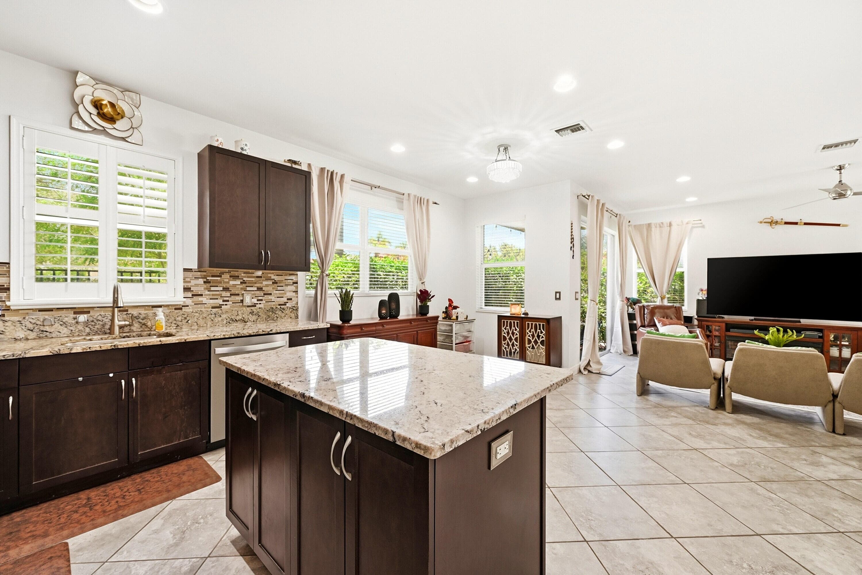 6993 Pines Circle, Coconut Creek, FL 33073 — photo 4 of 29